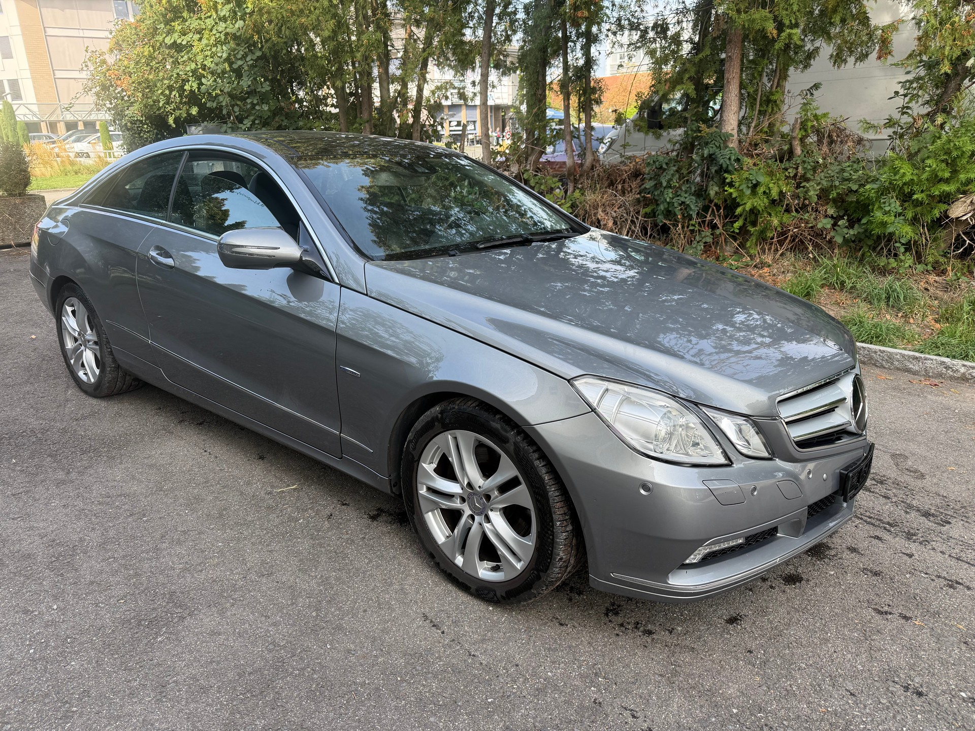 MERCEDES-BENZ E 350 CGI BlueEfficiency 7G-Tronic-image-0