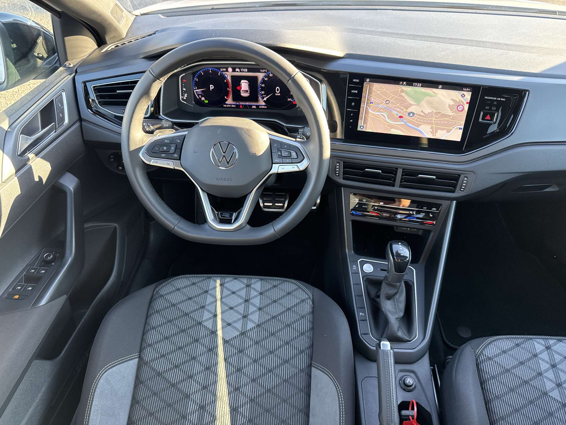VW Taigo 1.5 TSi R-Line DSG-Automat-image-4