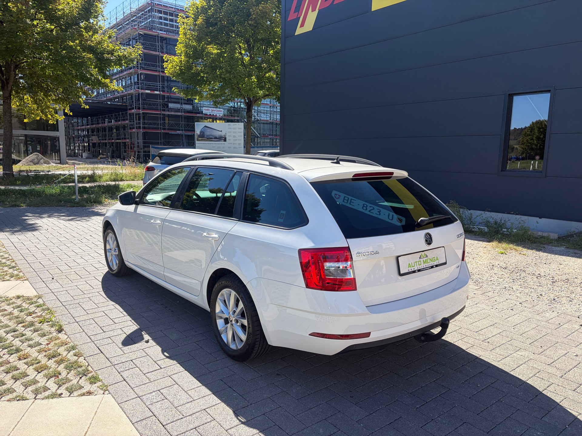 SKODA Octavia Combi 2.0 TDI Ambition 4x4-image-6