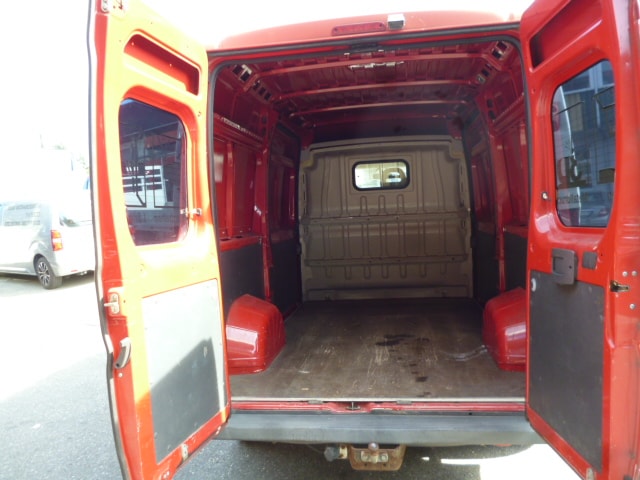 PEUGEOT Boxer-image-2