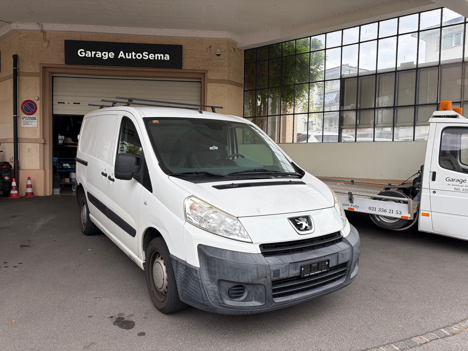 PEUGEOT Expert 2.0 HDi 227 L1H1-image-0