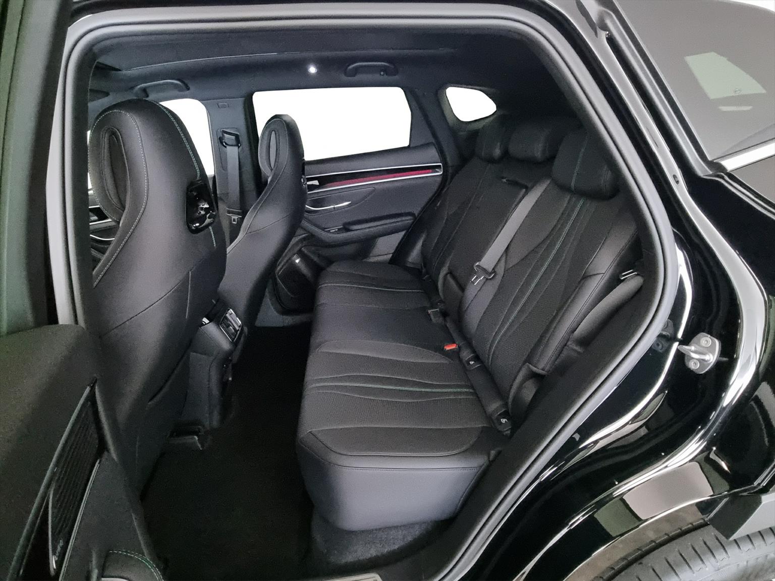 BYD Seal U DM-i Design AWD-image-6