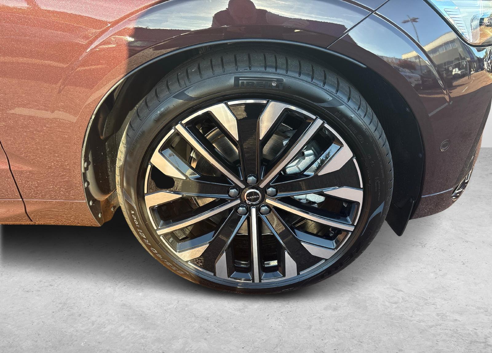 VOLVO XC60 2.0 T6 TE Ultra Dark eAWD-image-12