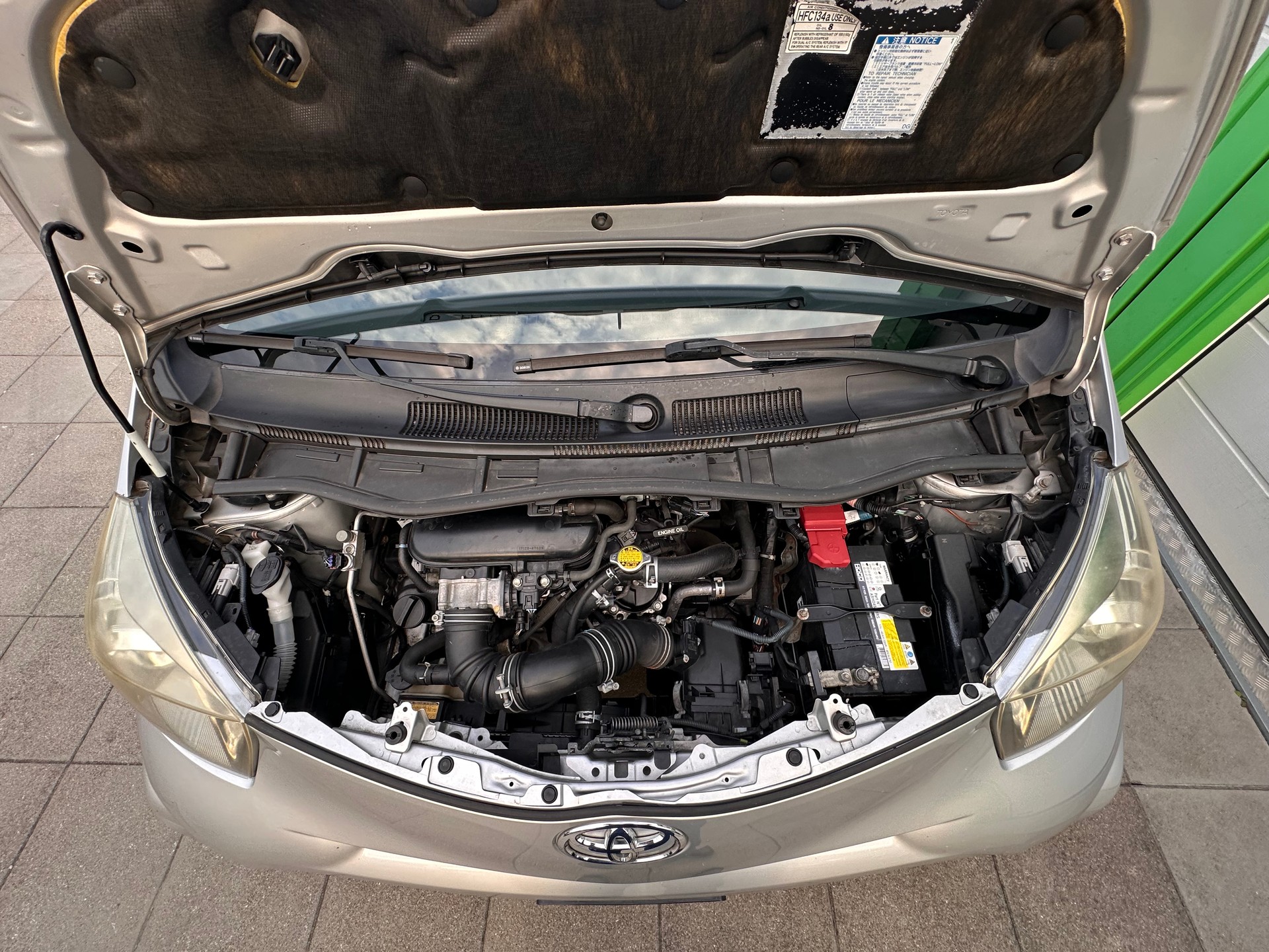 TOYOTA iQ 1.33 Dual VVT-i Linea Sol Premium Multidrive-image-10