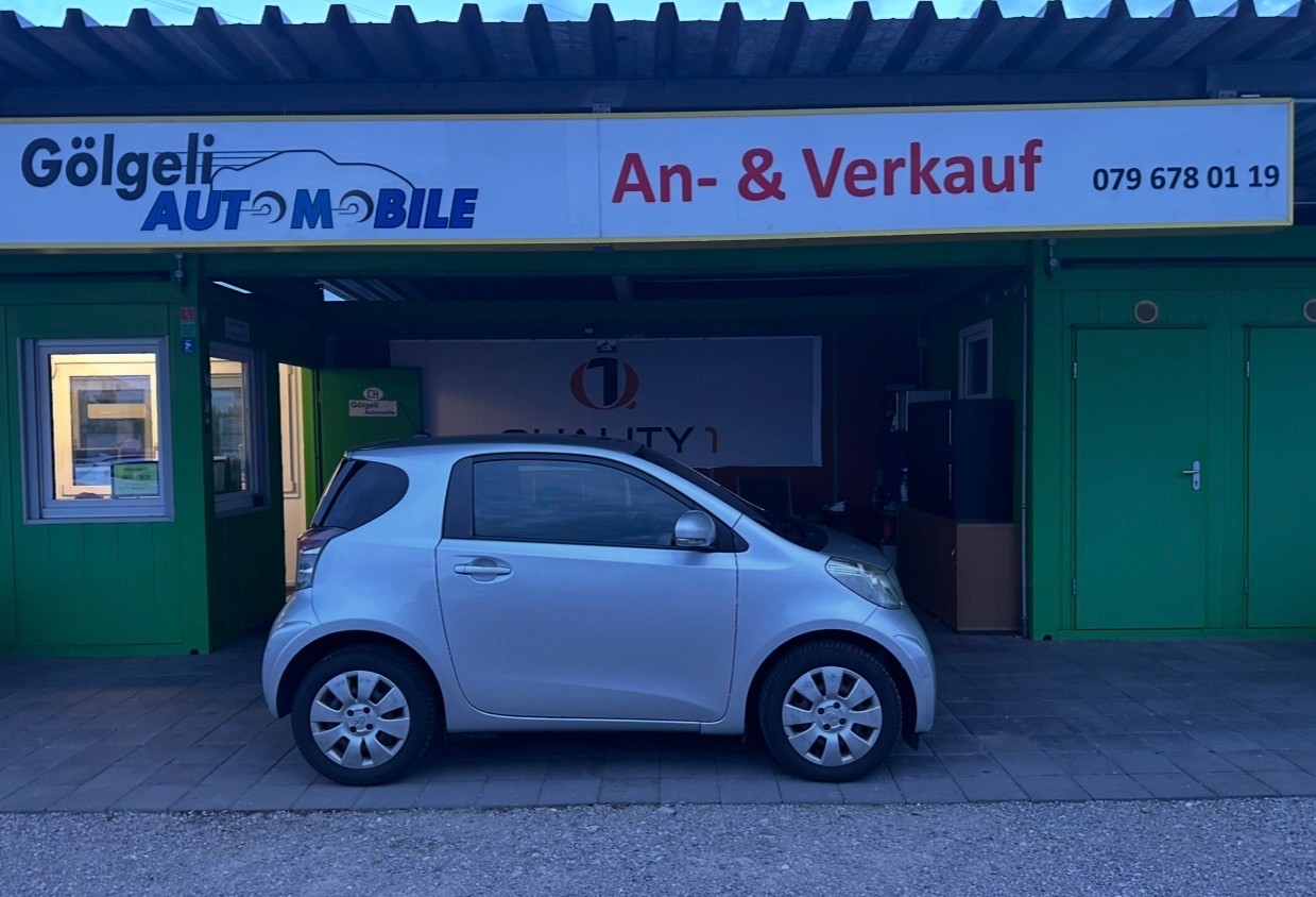 TOYOTA iQ 1.33 Dual VVT-i Linea Sol Premium Multidrive-image-4