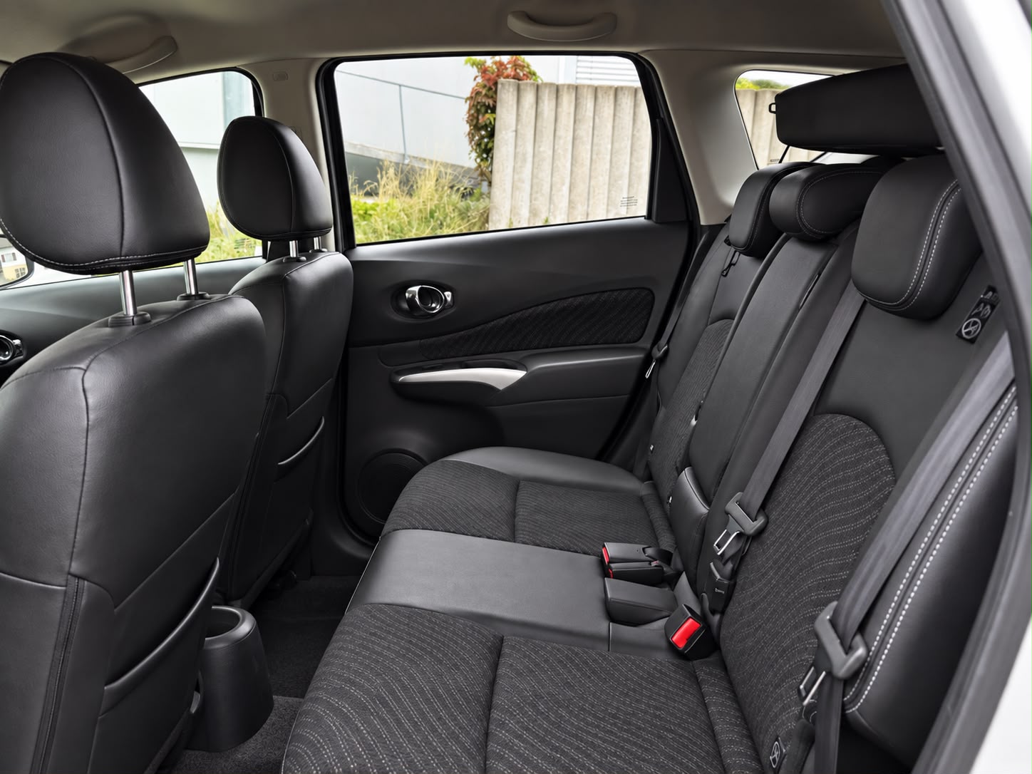 NISSAN Note 1.2 DIG-S tekna CVT-image-11
