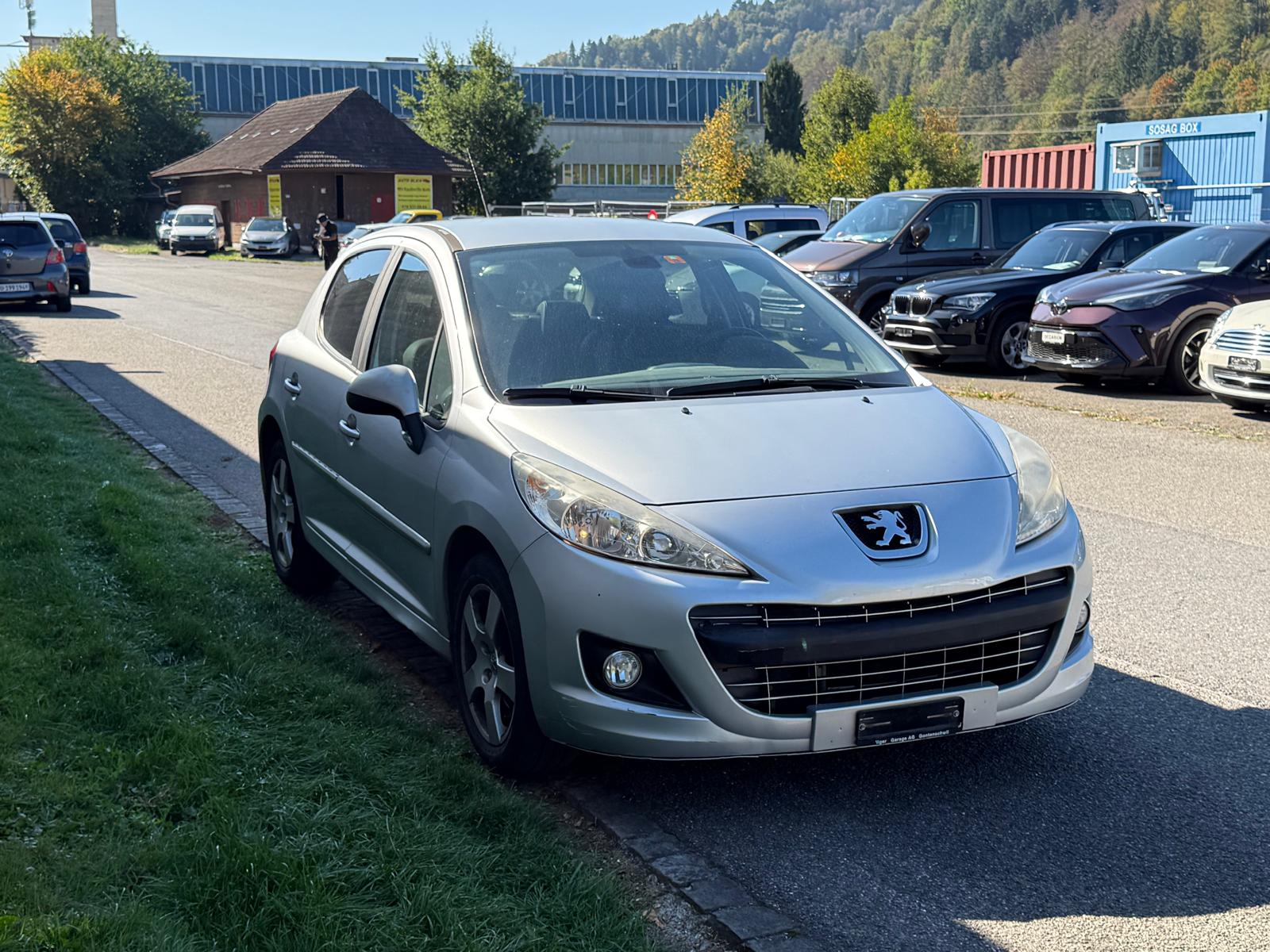 PEUGEOT 207 1.6 16V Allure-image-4