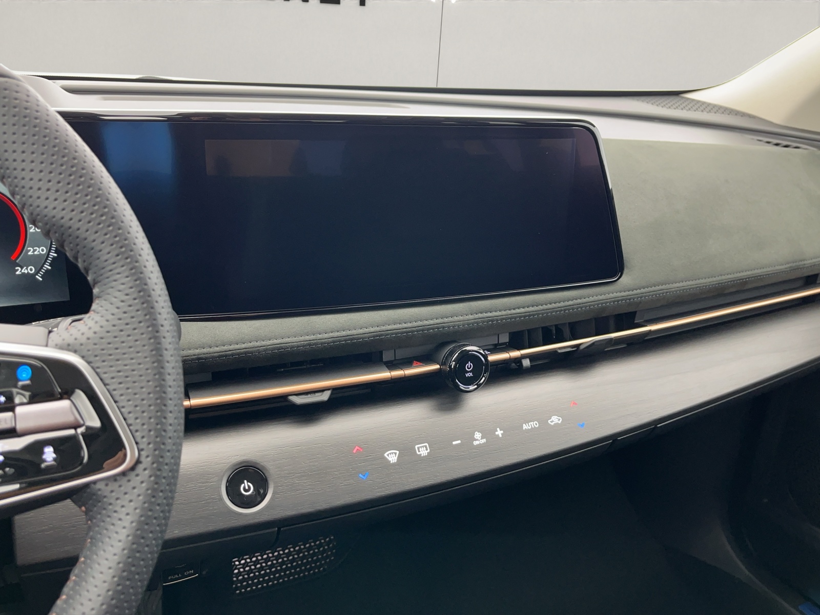 NISSAN Ariya Evolve e-4orce-image-11