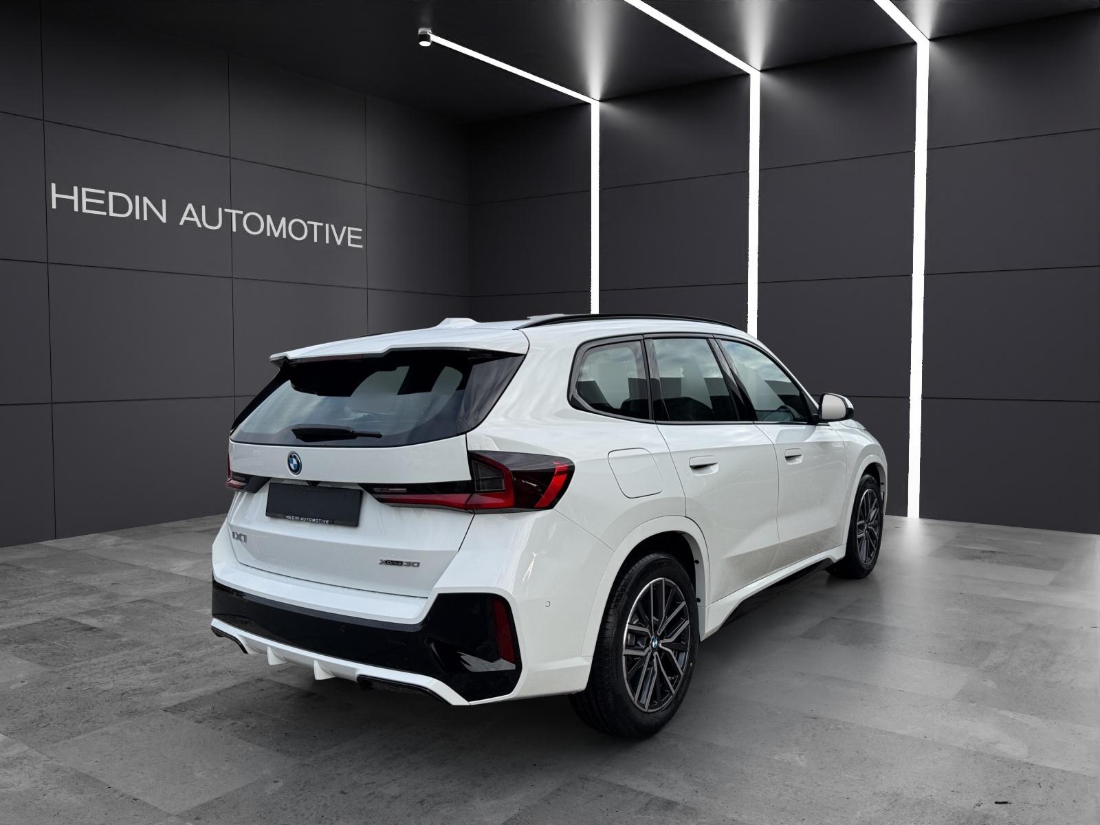 BMW iX1 xDrive30-image-19