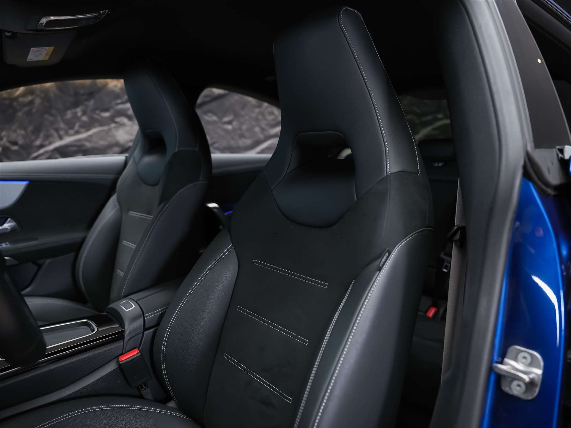 MERCEDES-BENZ CLA 200 d Coupe AMG Line Night Edition *Werksgarantie*Sitzheizung*-image-10