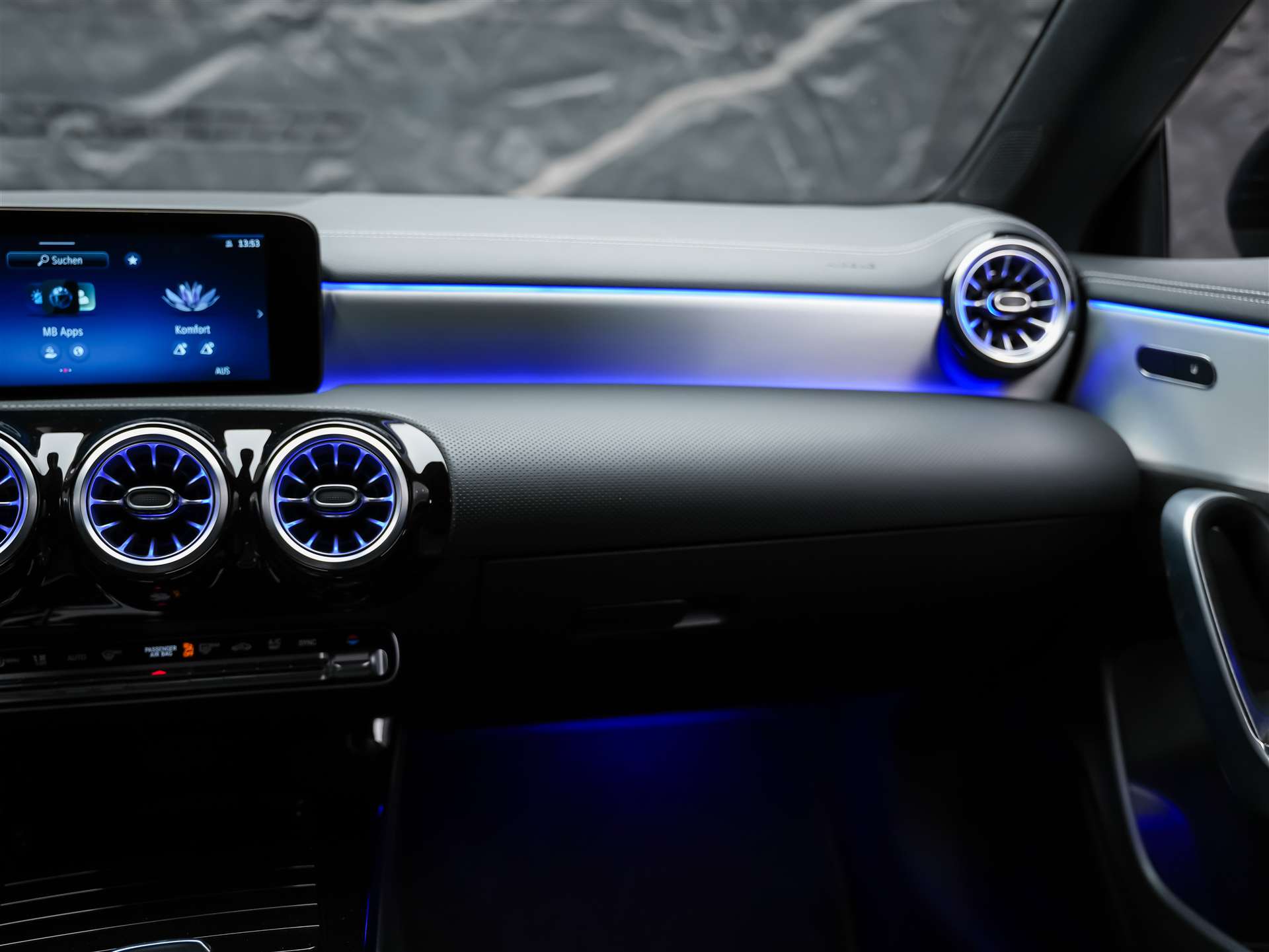MERCEDES-BENZ CLA 200 d Coupe AMG Line Night Edition *Werksgarantie*Sitzheizung*-image-20