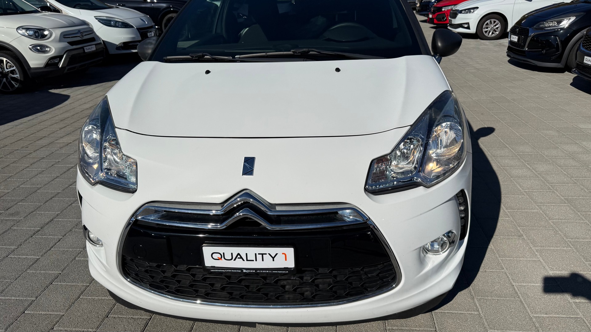 DS AUTOMOBILES DS3 1.4 VTi Chic-showroom-element-3