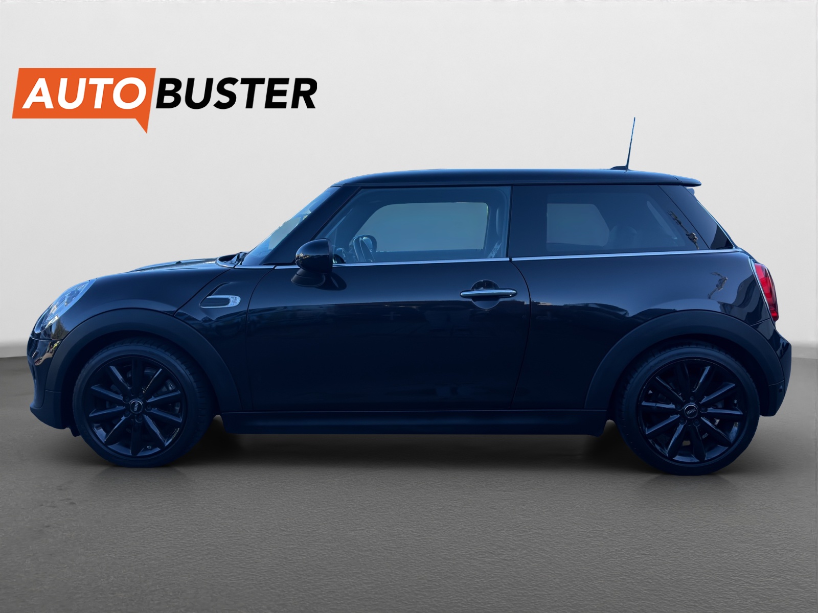 MINI Cooper-image-1