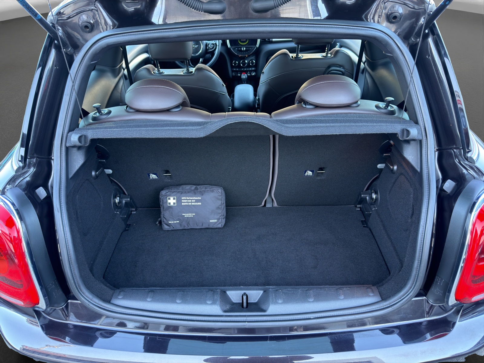 MINI Cooper-image-13