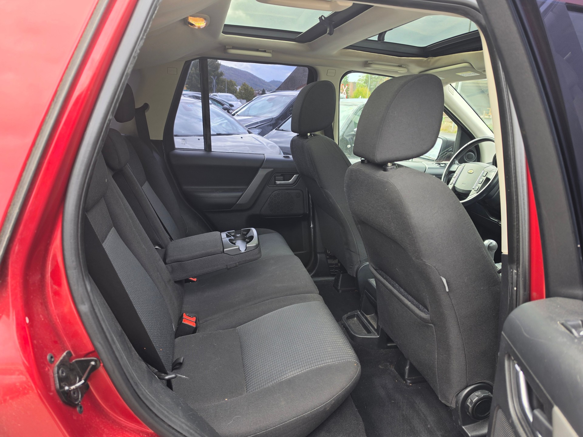 LAND ROVER Freelander 2.2 TD4 Newport-image-12