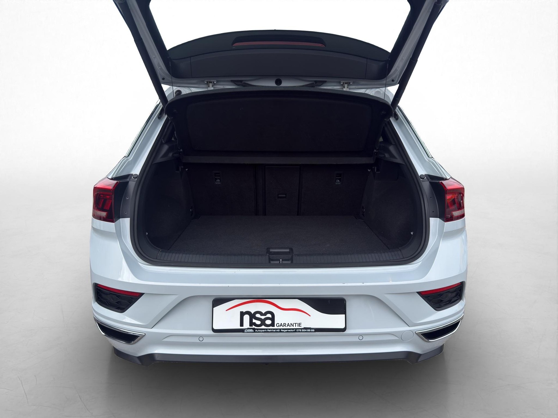 VW T-Roc 1.5 TSI Sport DSG 4motion * SOUNDSYSTEM BEATS * RÜCKFAHRKAMERA * PACK INFOTAINMENT *-image-9