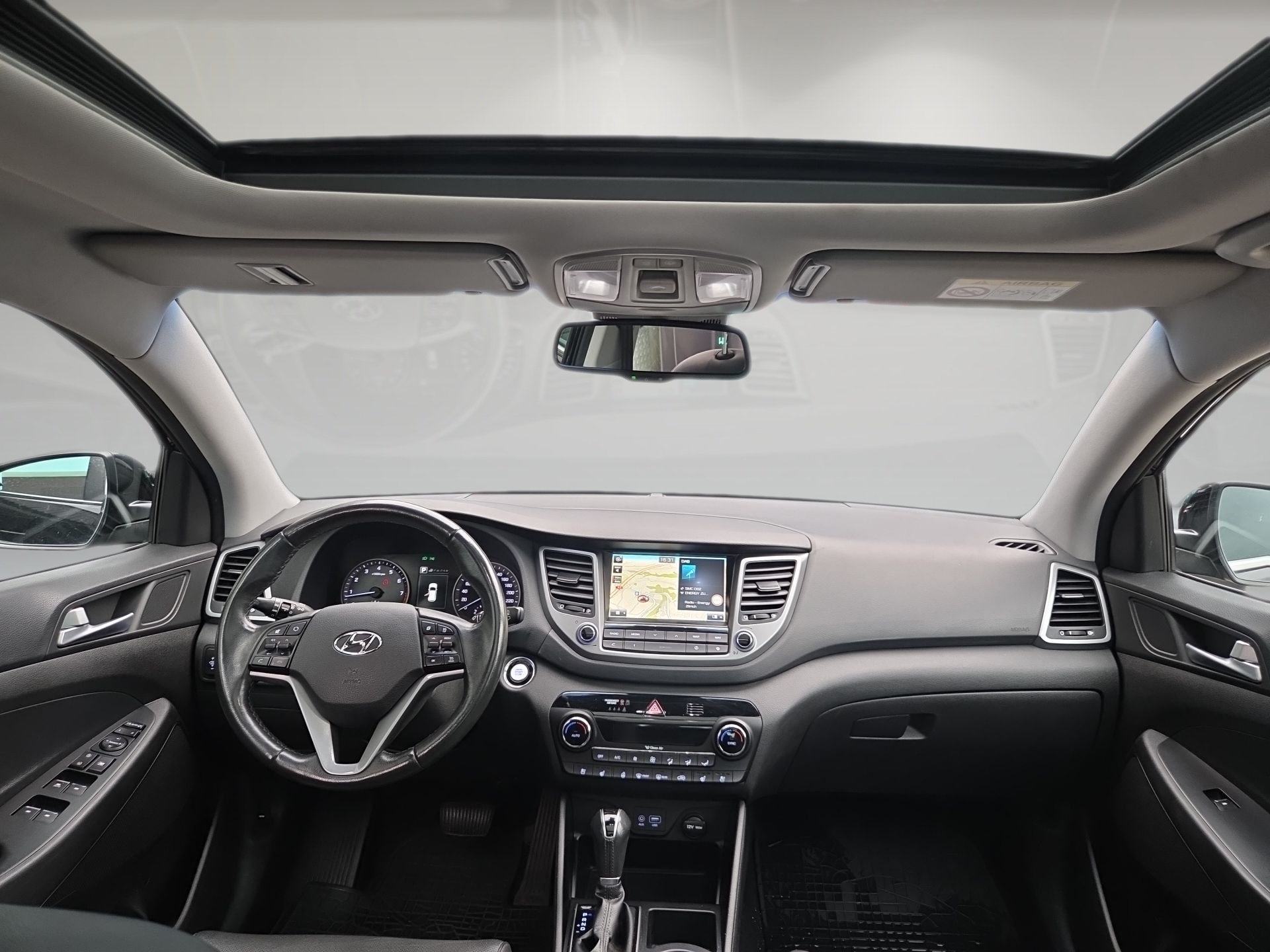 HYUNDAI Tucson 1.6 TGDI Vertex 4WD Automatic-image-4