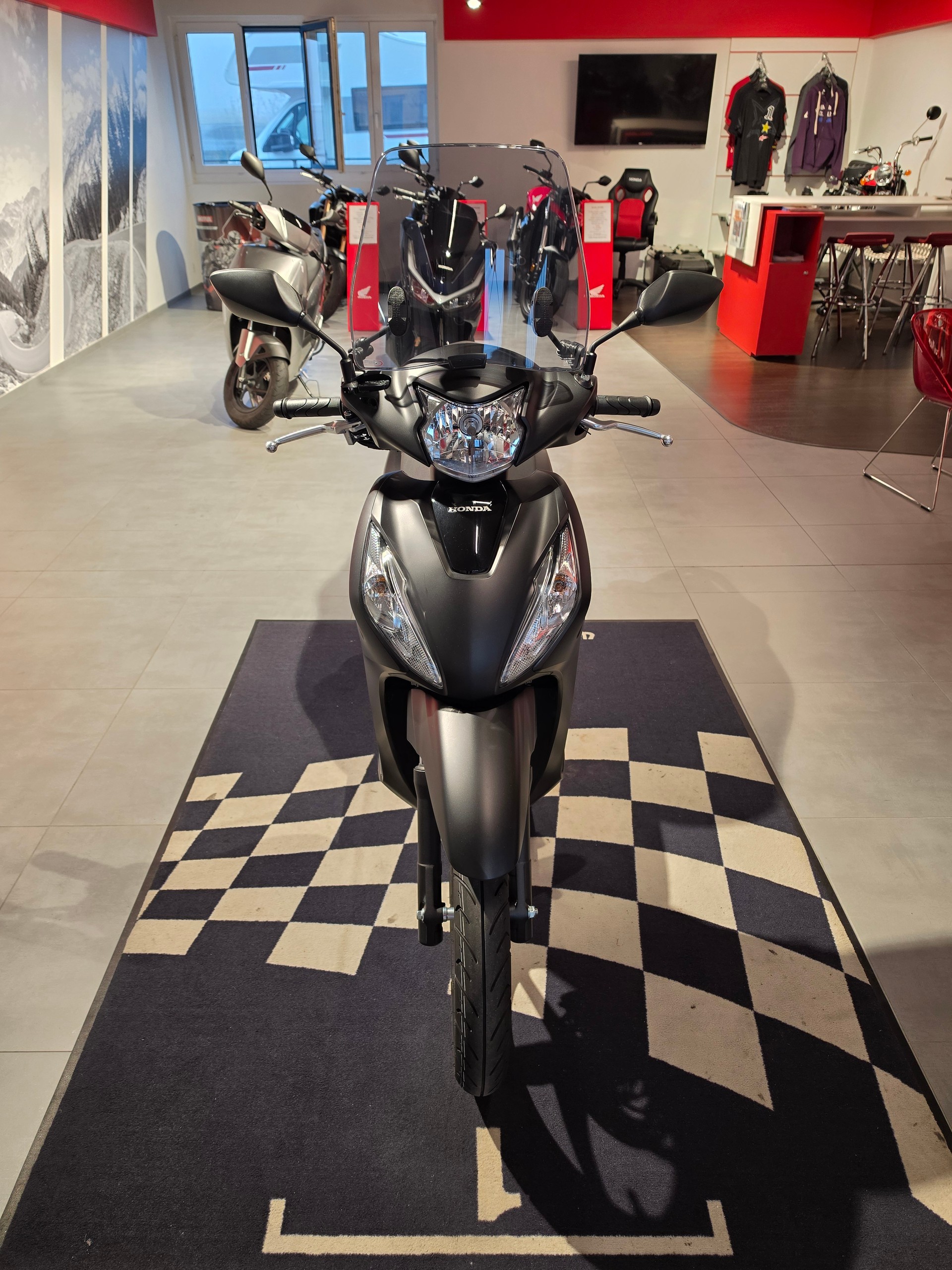 HONDA NSC Vision 110-showroom-element-1