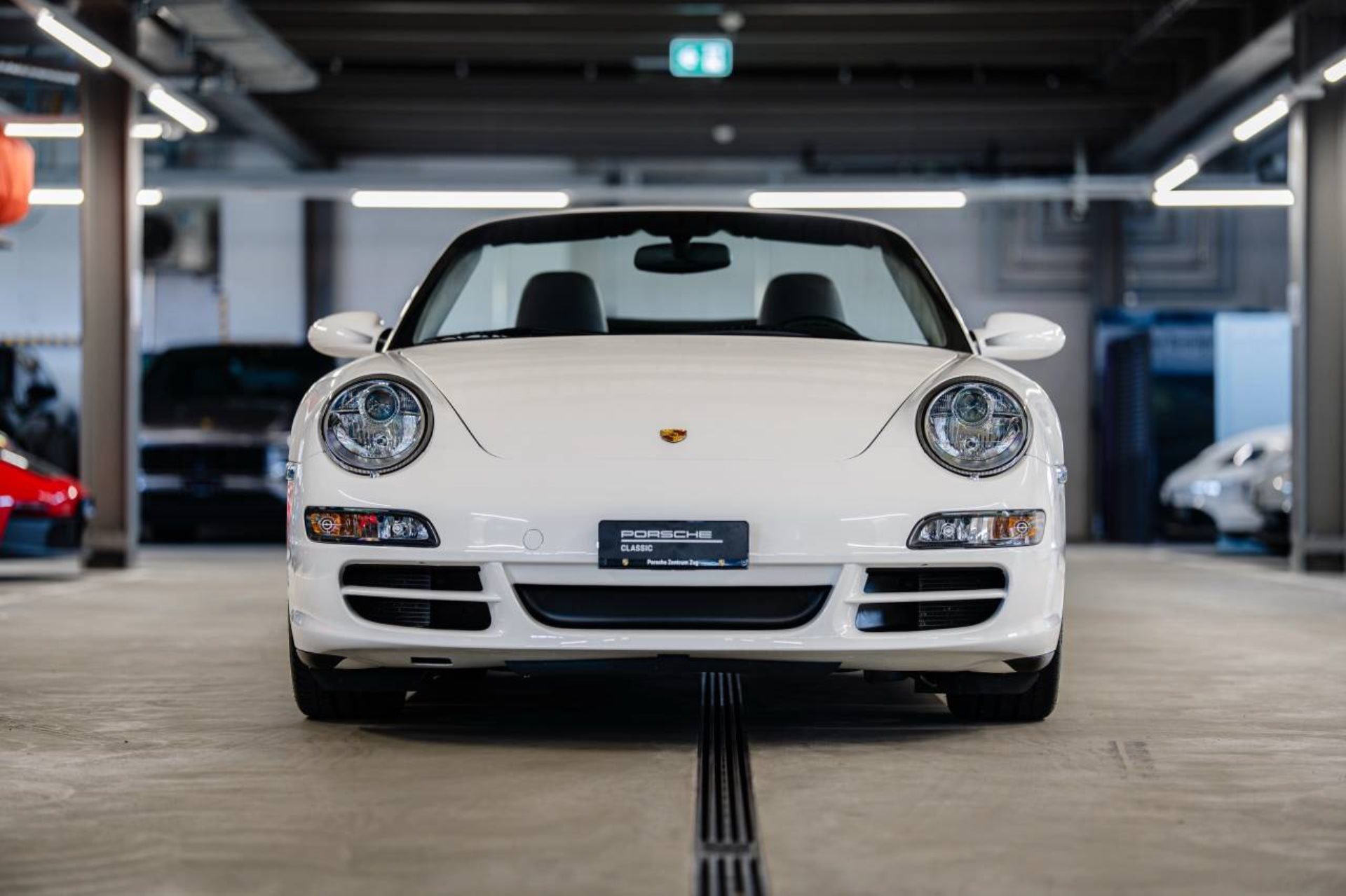 PORSCHE 911 Carrera S Cabriolet-image-5