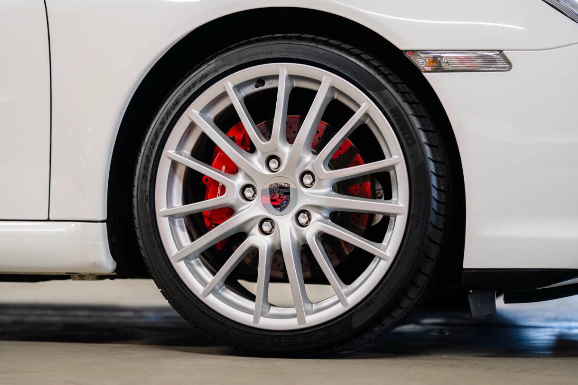 PORSCHE 911 Carrera S Cabriolet-image-7