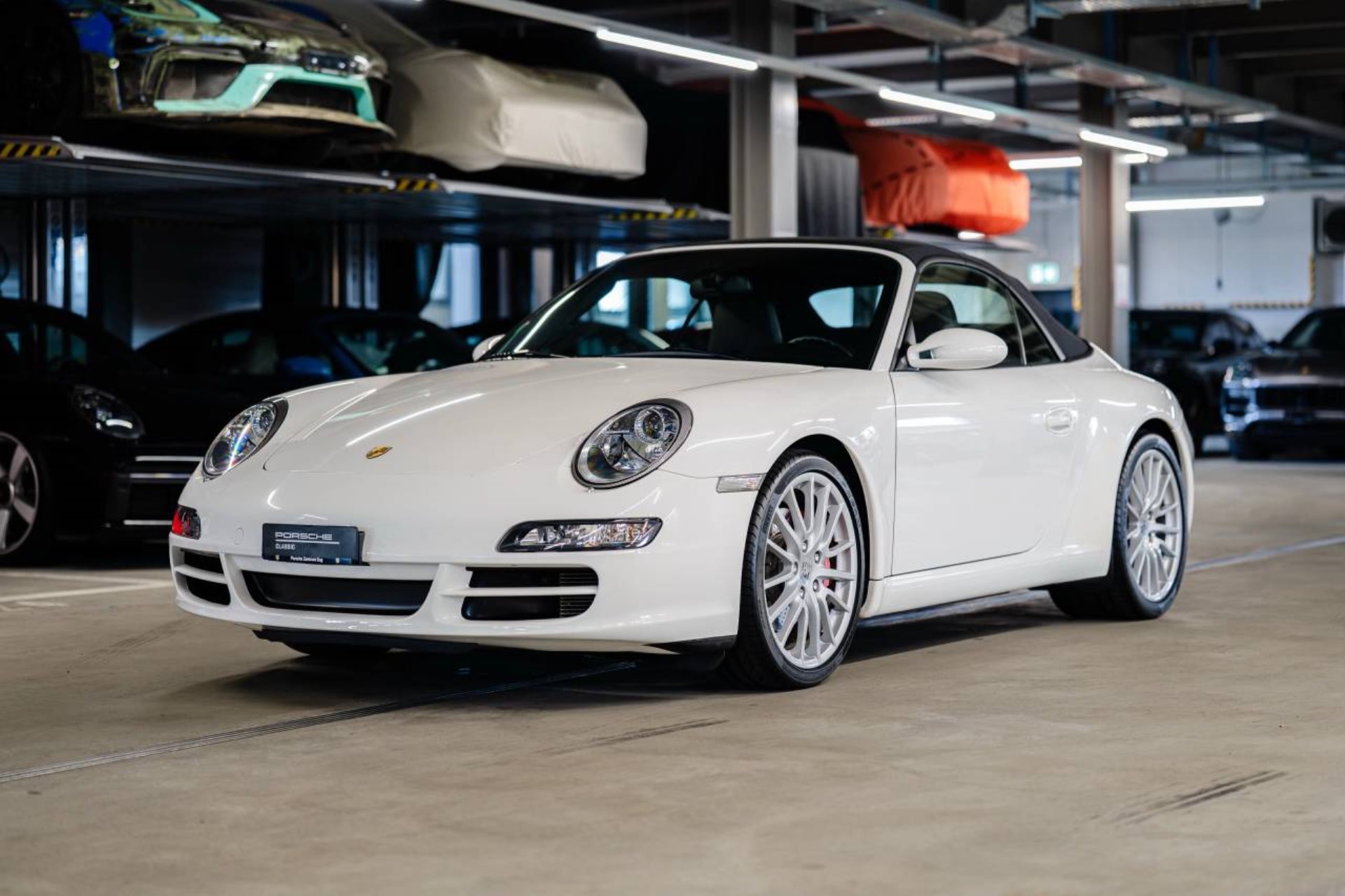 PORSCHE 911 Carrera S Cabriolet-image-0