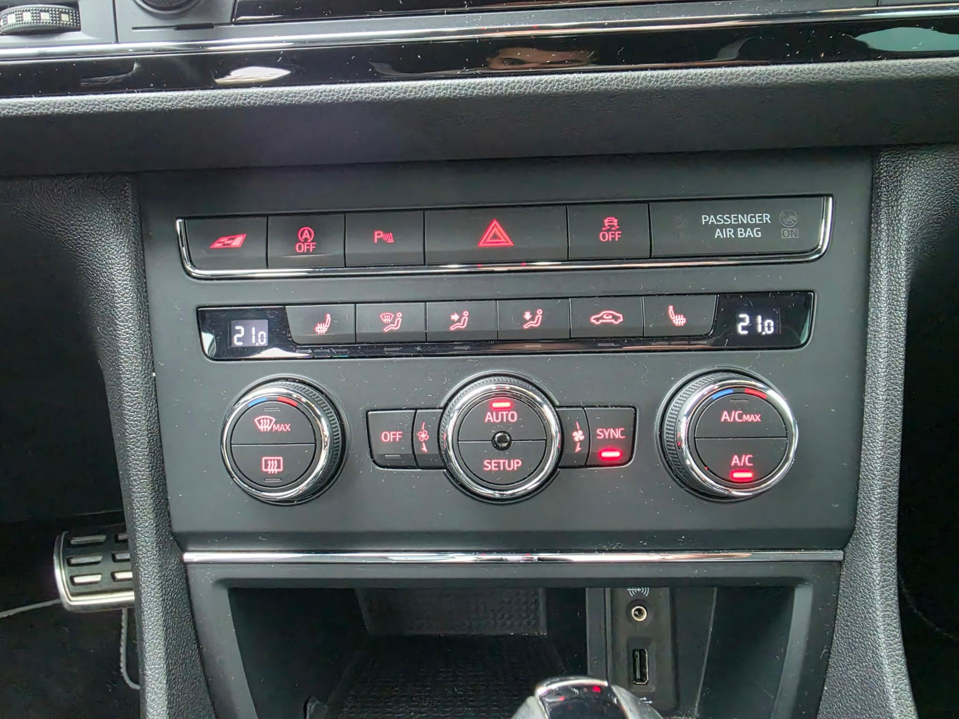 SEAT Leon ST 2.0 TSI Cupra 290 DSG-image-10