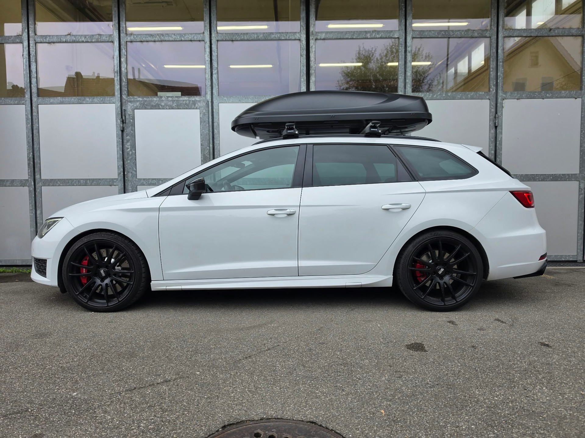 SEAT Leon ST 2.0 TSI Cupra 290 DSG-image-3