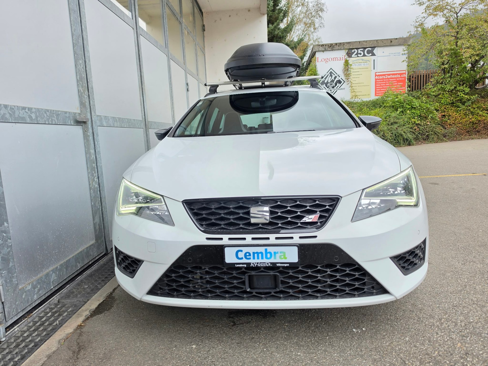 SEAT Leon ST 2.0 TSI Cupra 290 DSG-image-1