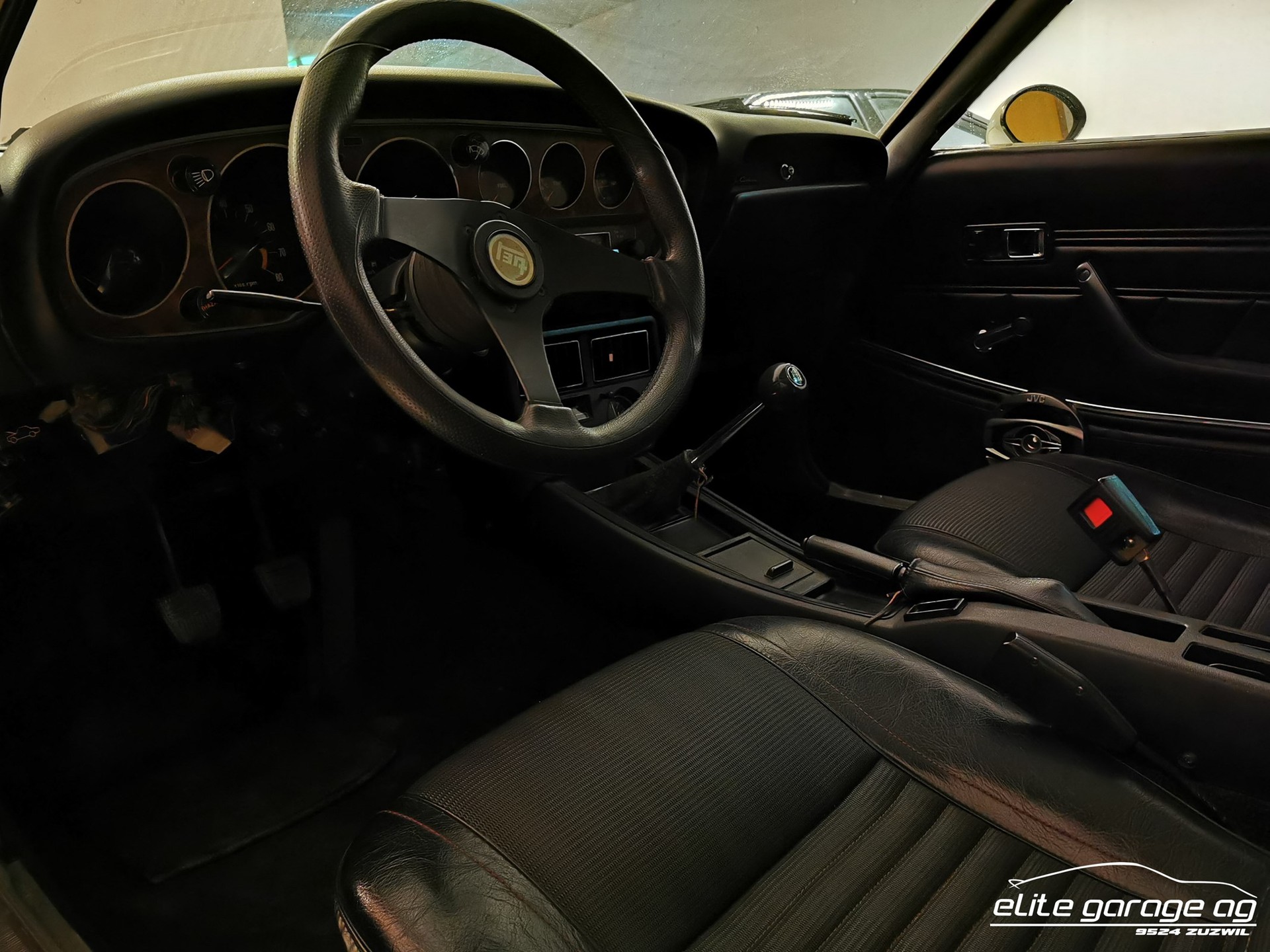 TOYOTA CELICA 1600 GT-image-10