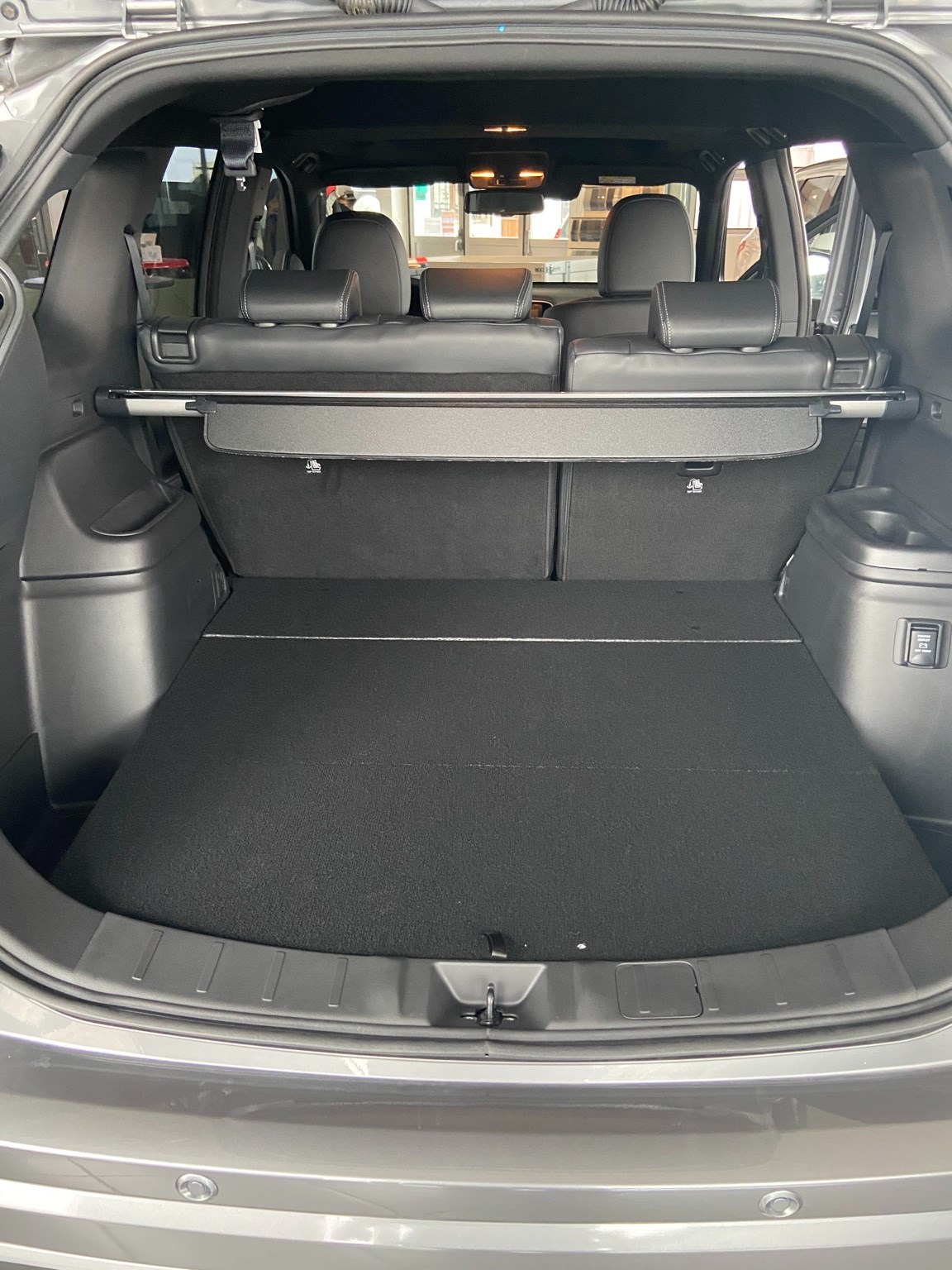 MITSUBISHI Outlander 2.4 PHEV Diamond 4WD Automatic-showroom-element-3