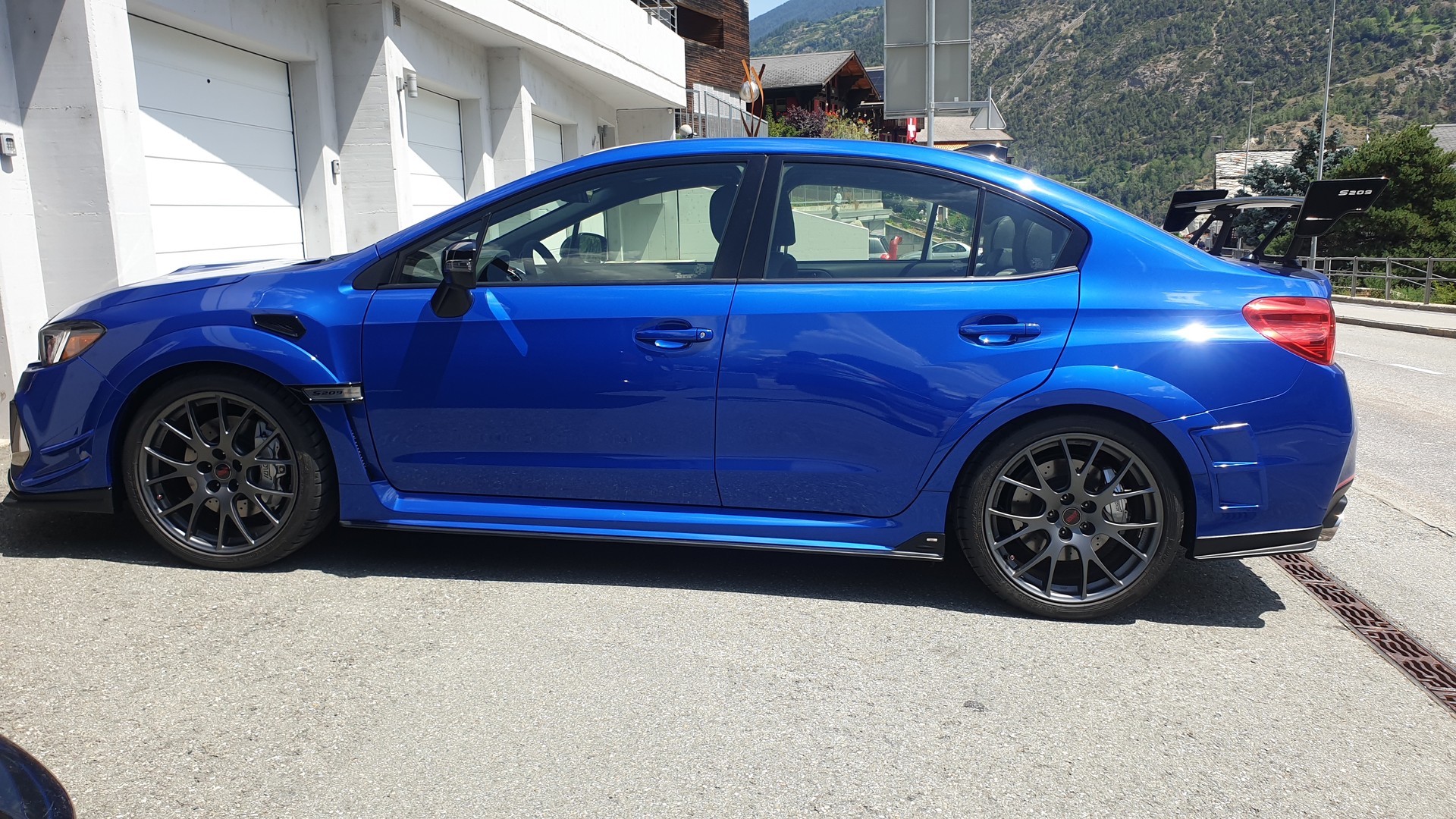 SUBARU WRX STI S209-image-2