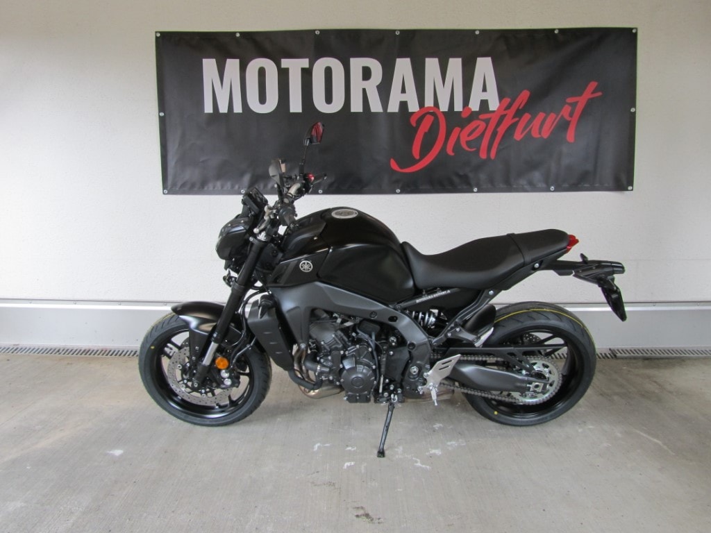 YAMAHA MT-09A-showroom-element-2