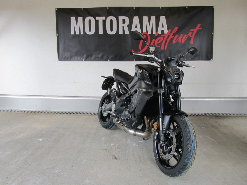 YAMAHA MT-09A-showroom-element-1