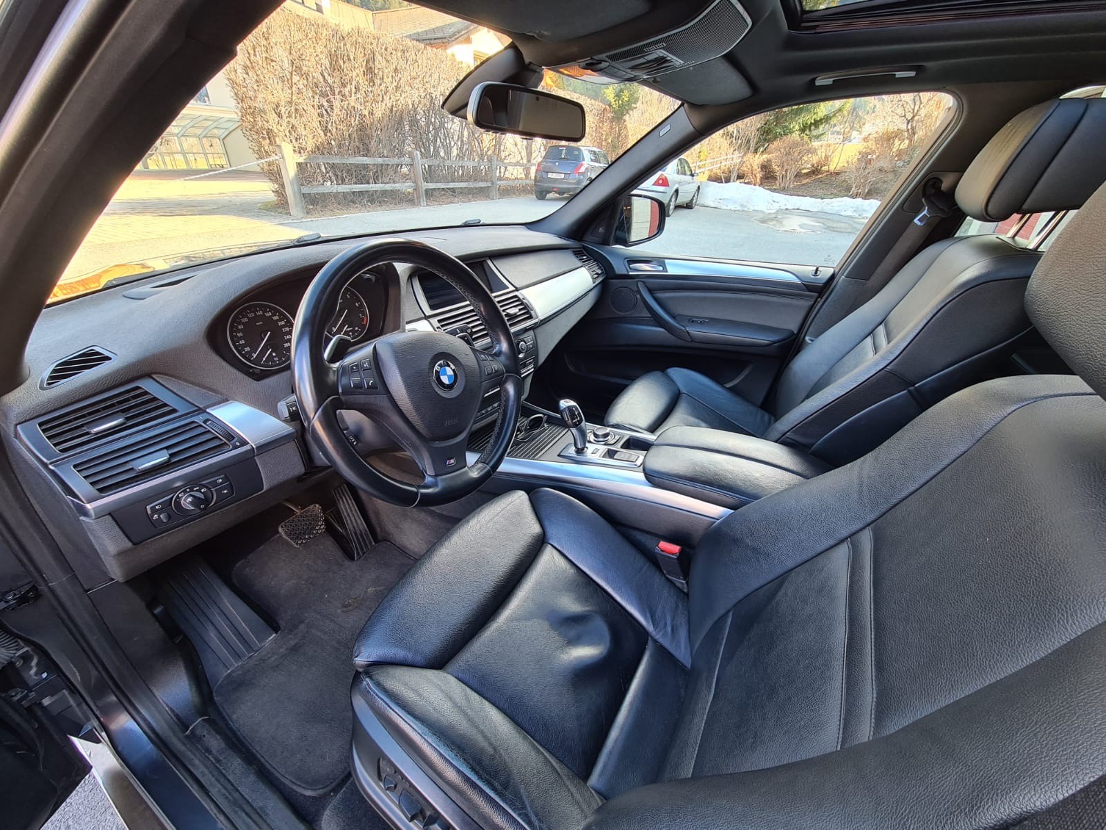BMW X5 xDrive 50i Steptronic-image-5
