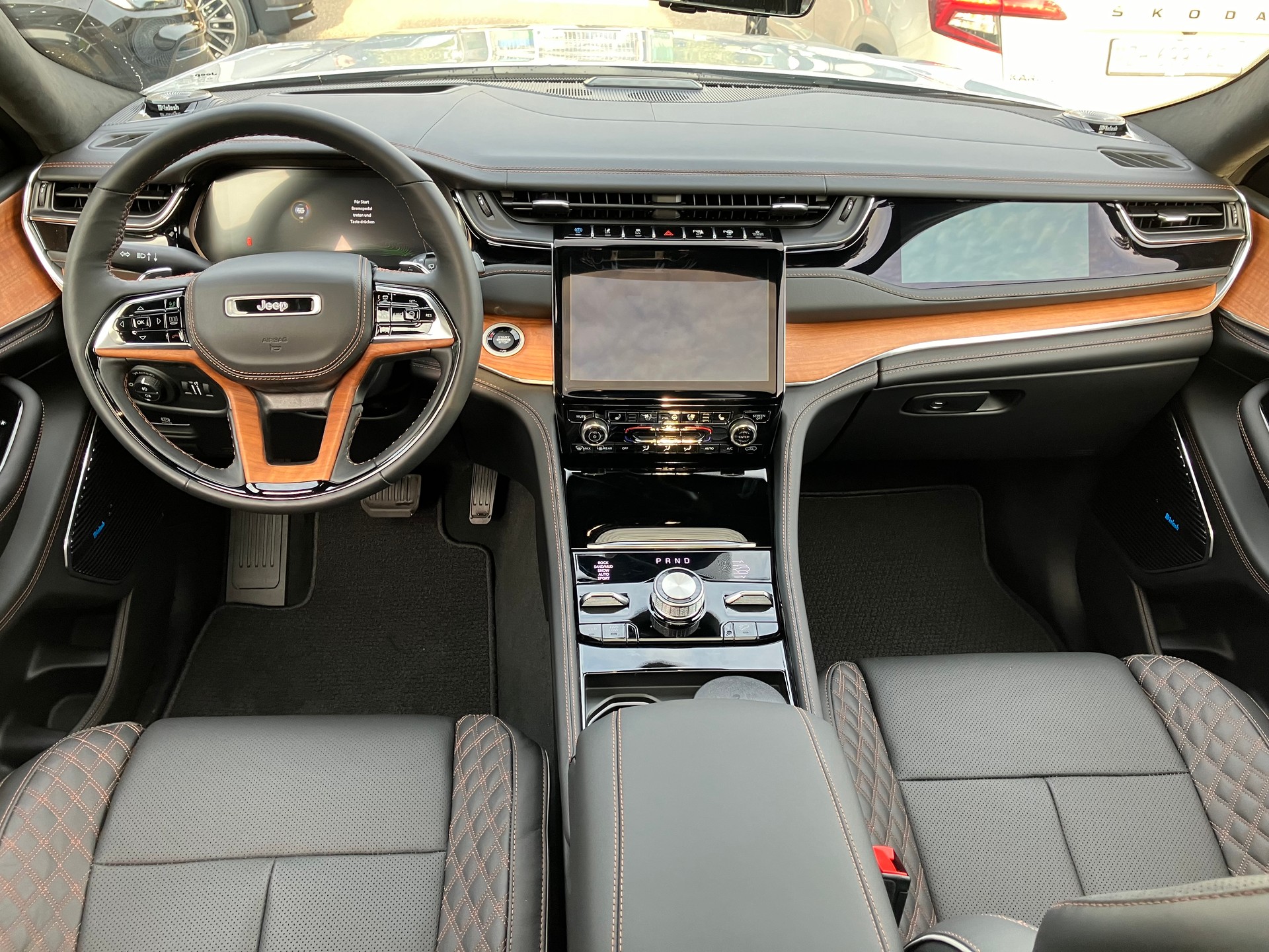 JEEP Grand Cherokee 2.0 Plug-in-Hybrid Summit Reserve 4xe-image-8