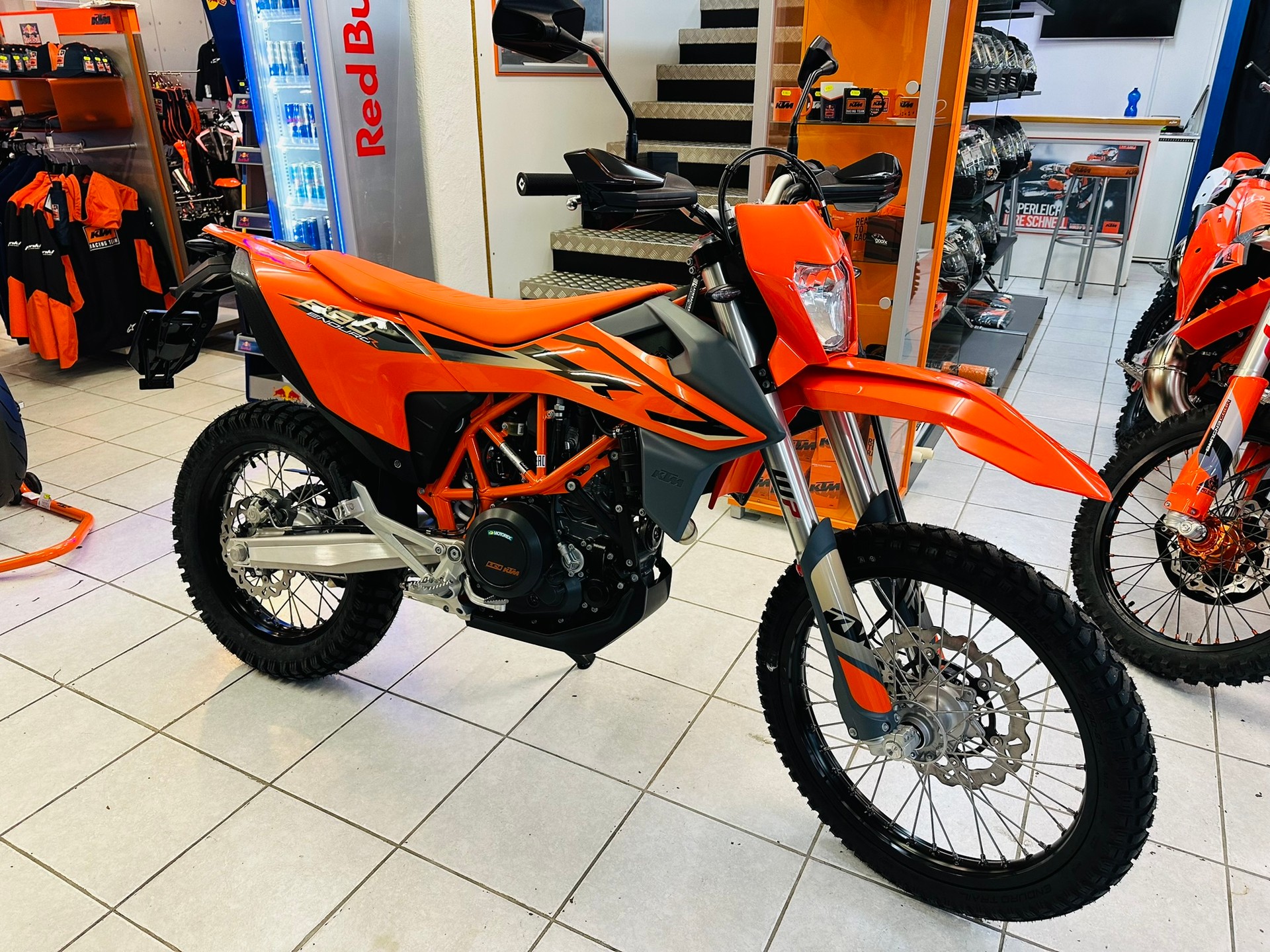 KTM 690 Enduro R-image-6