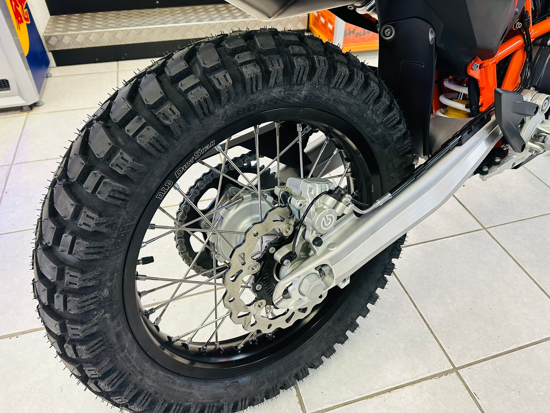 KTM 690 Enduro R-showroom-element-3