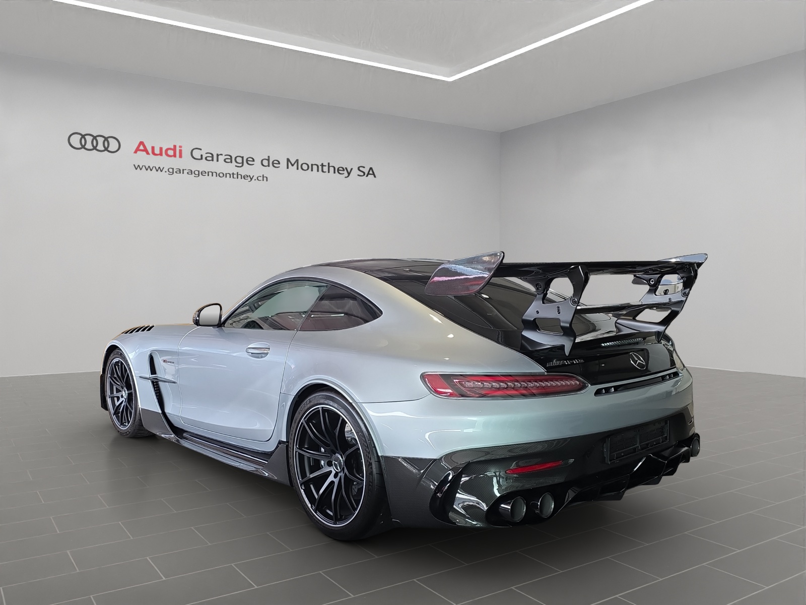 MERCEDES-BENZ AMG GT Black Series-image-3