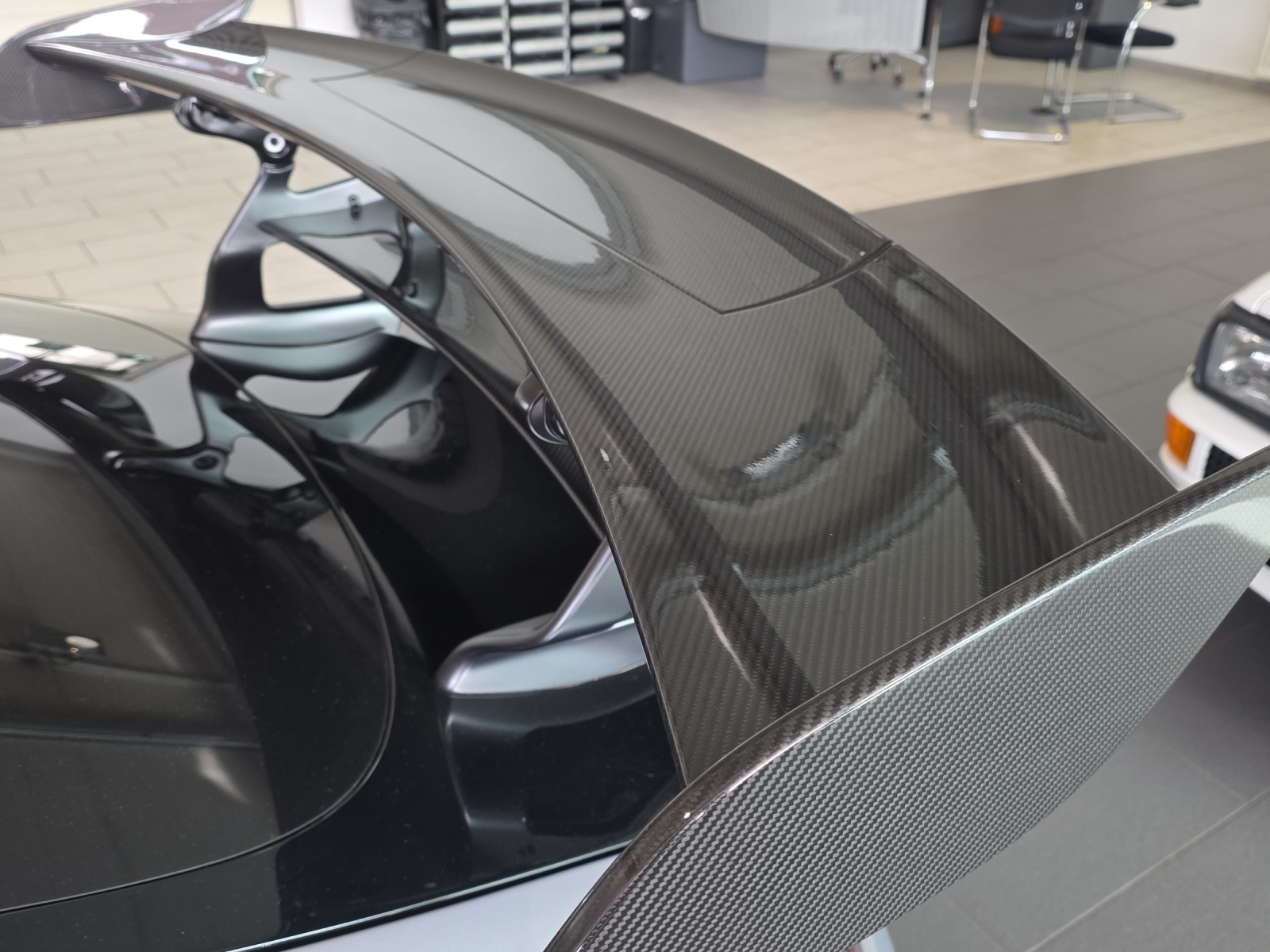 MERCEDES-BENZ AMG GT Black Series-image-8