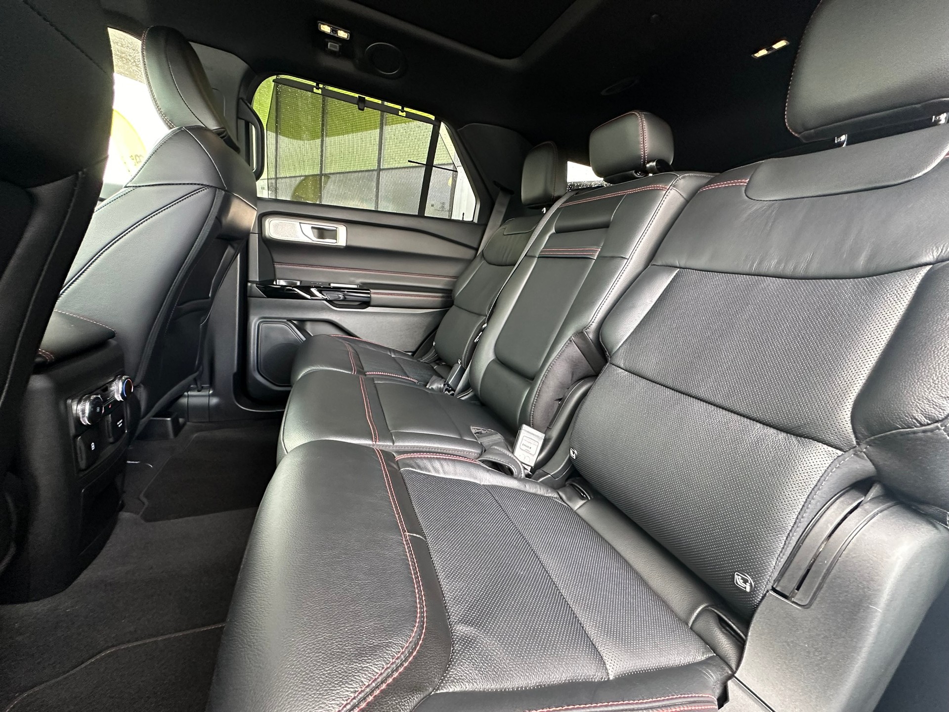 FORD Explorer 3.0 EcoB. Plug-in-Hybrid ST-Line 4WD Aut.-image-7