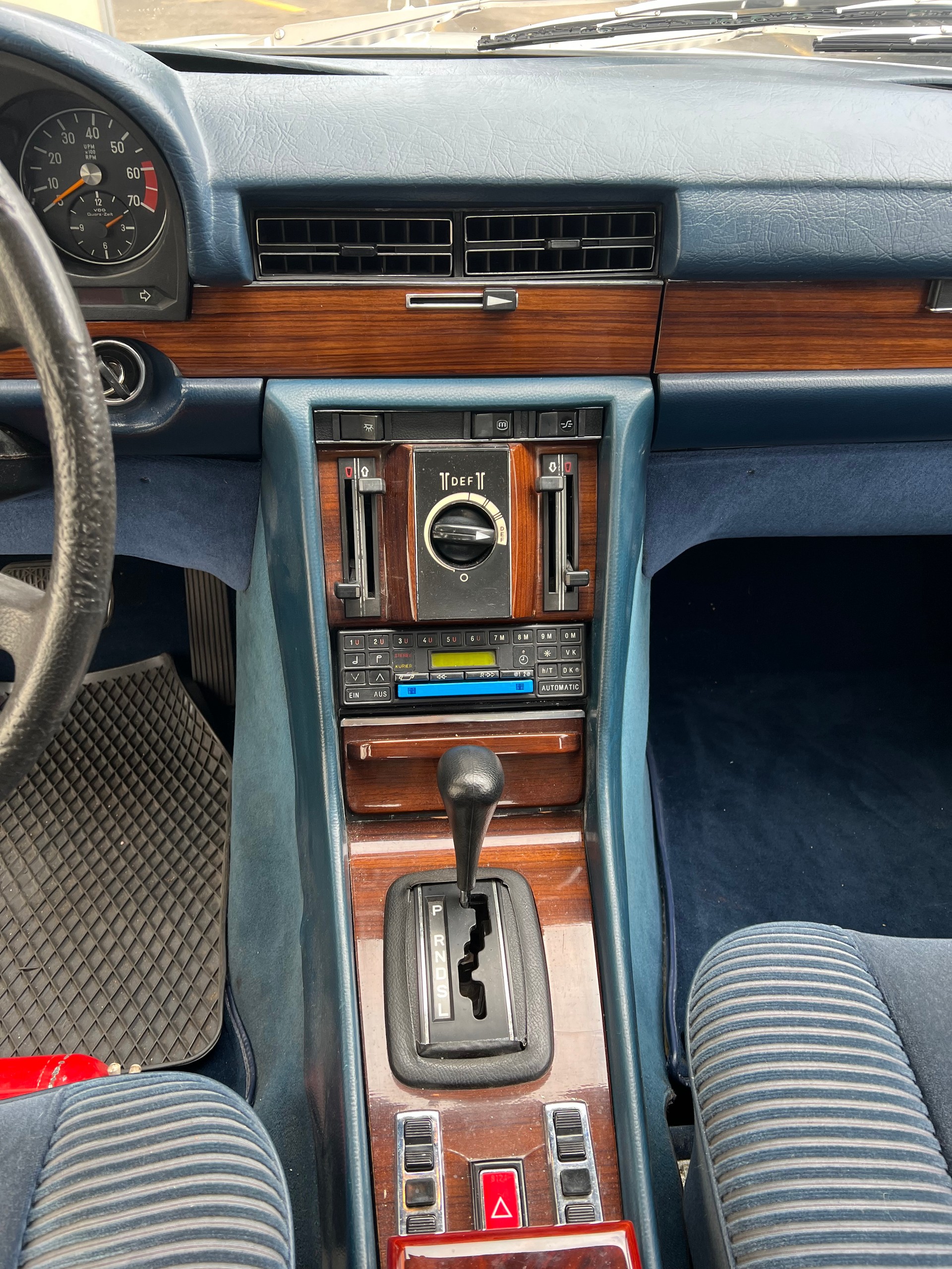 MERCEDES-BENZ 450 SE-image-9