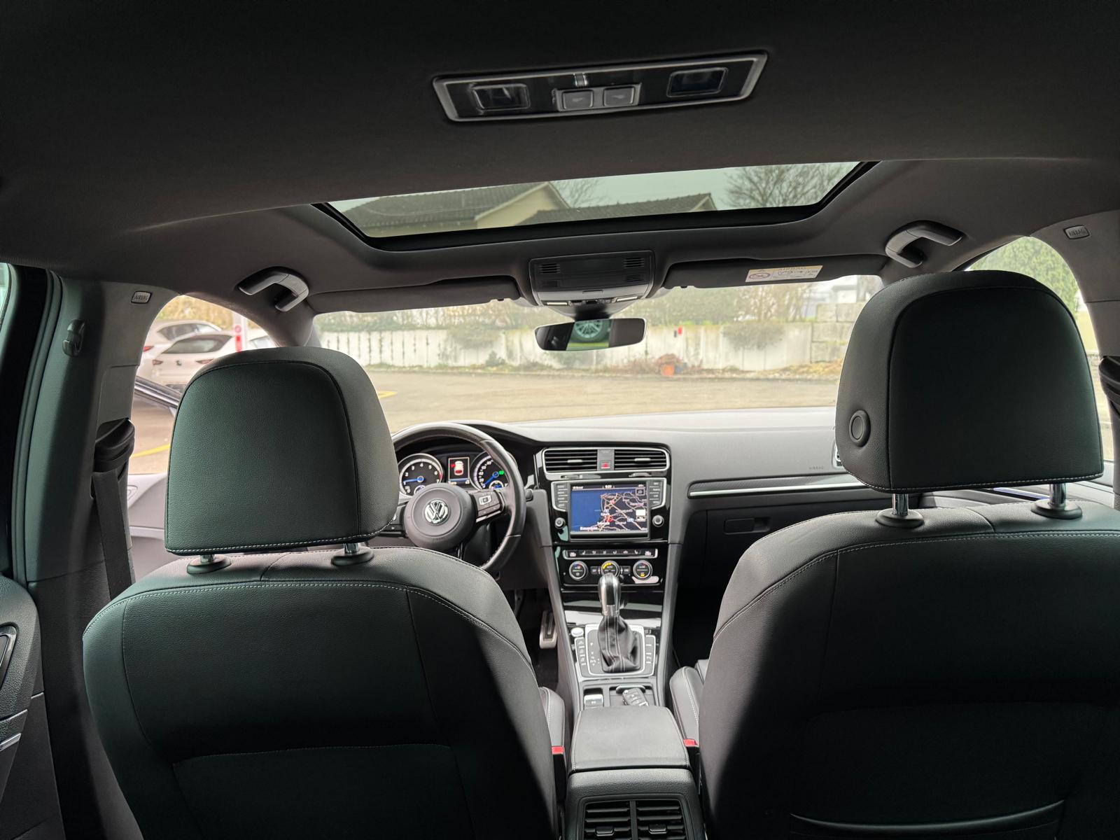 VW Golf 2.0 TSI R 4Motion DSG-image-14