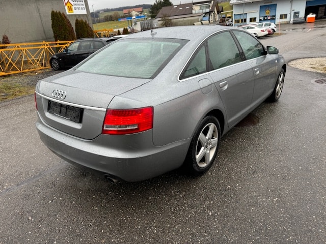 AUDI A6 3.2 V6 FSI quattro-image-3