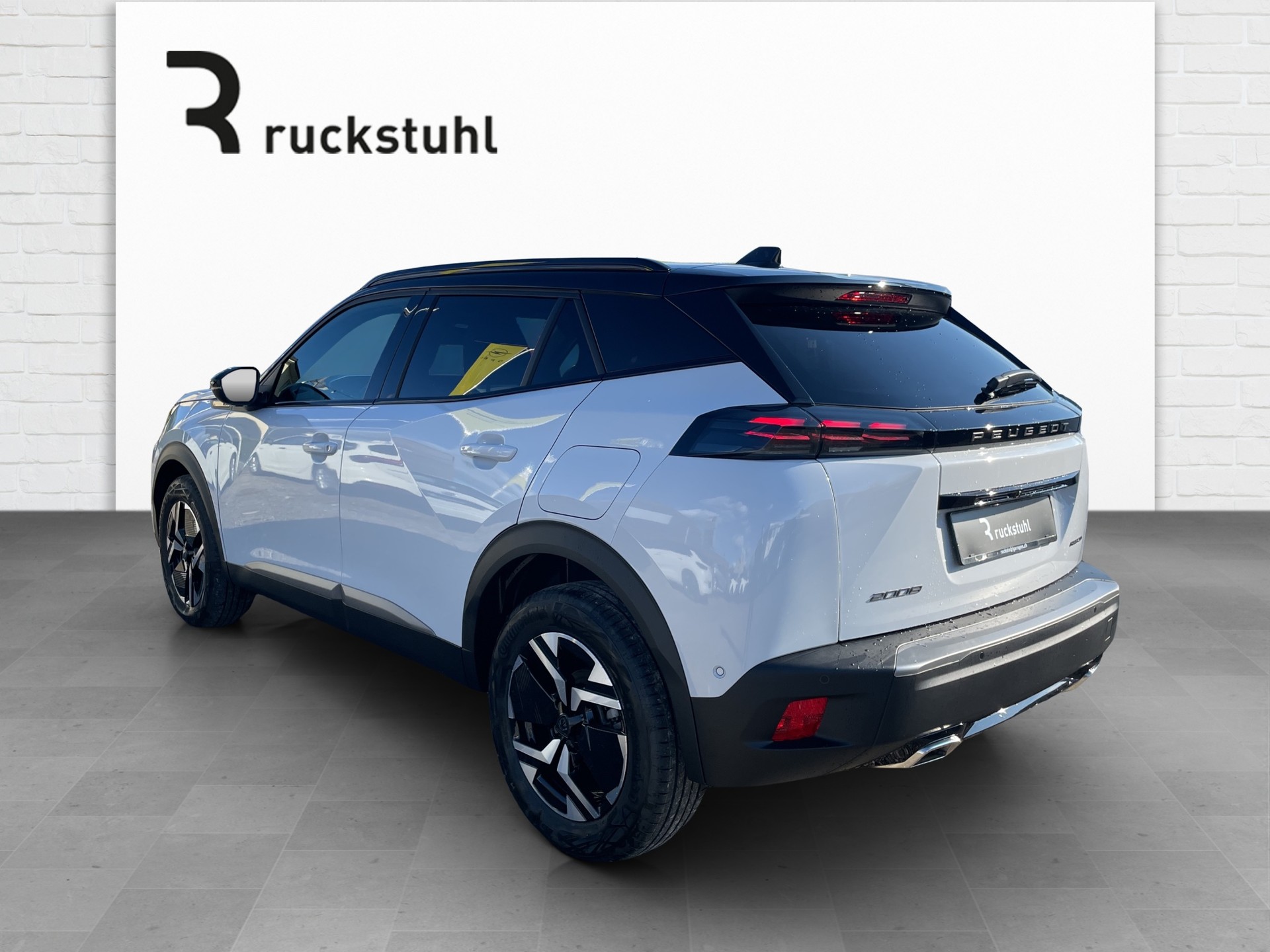 PEUGEOT 2008 1.2 Hybrid GT-image-3