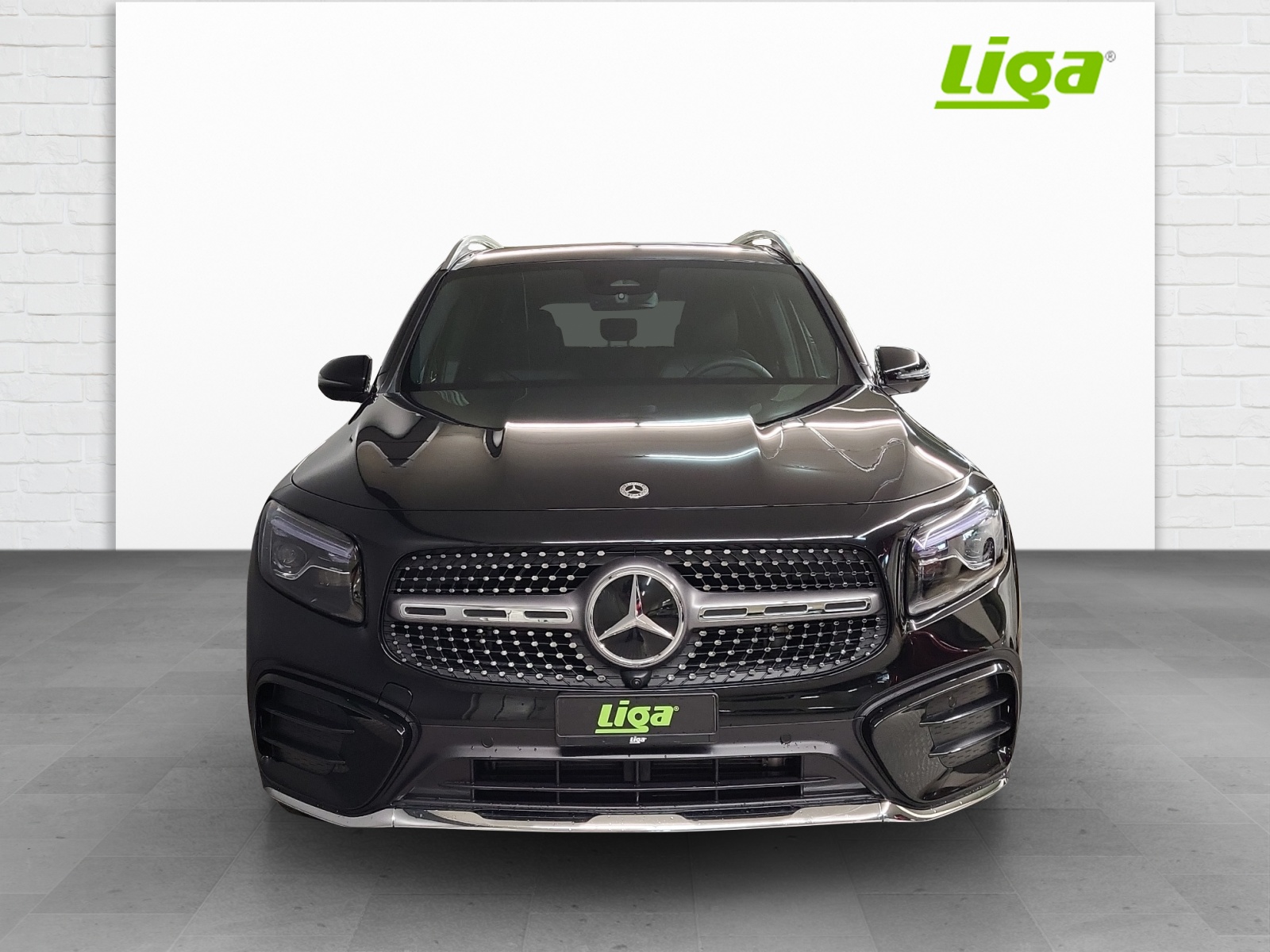 MERCEDES-BENZ GLB 250 AMG Line 4Matic-showroom-element-2