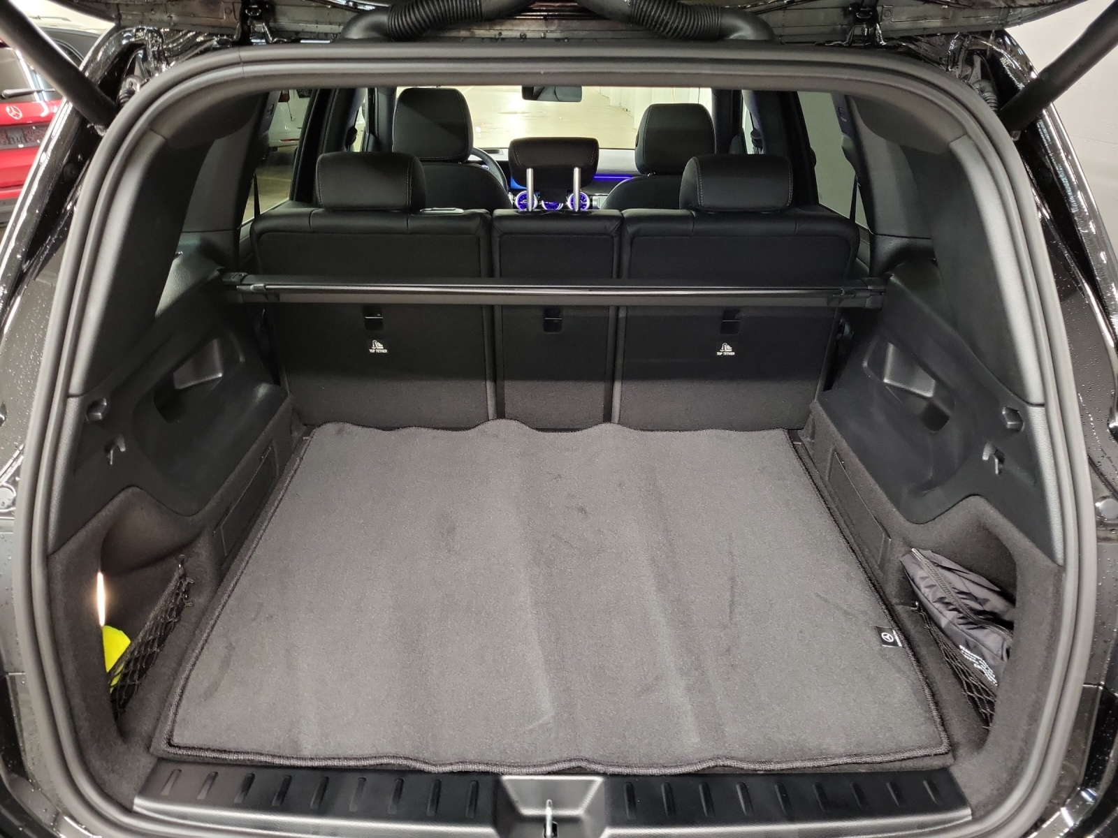 MERCEDES-BENZ GLB 250 AMG Line 4Matic-image-10