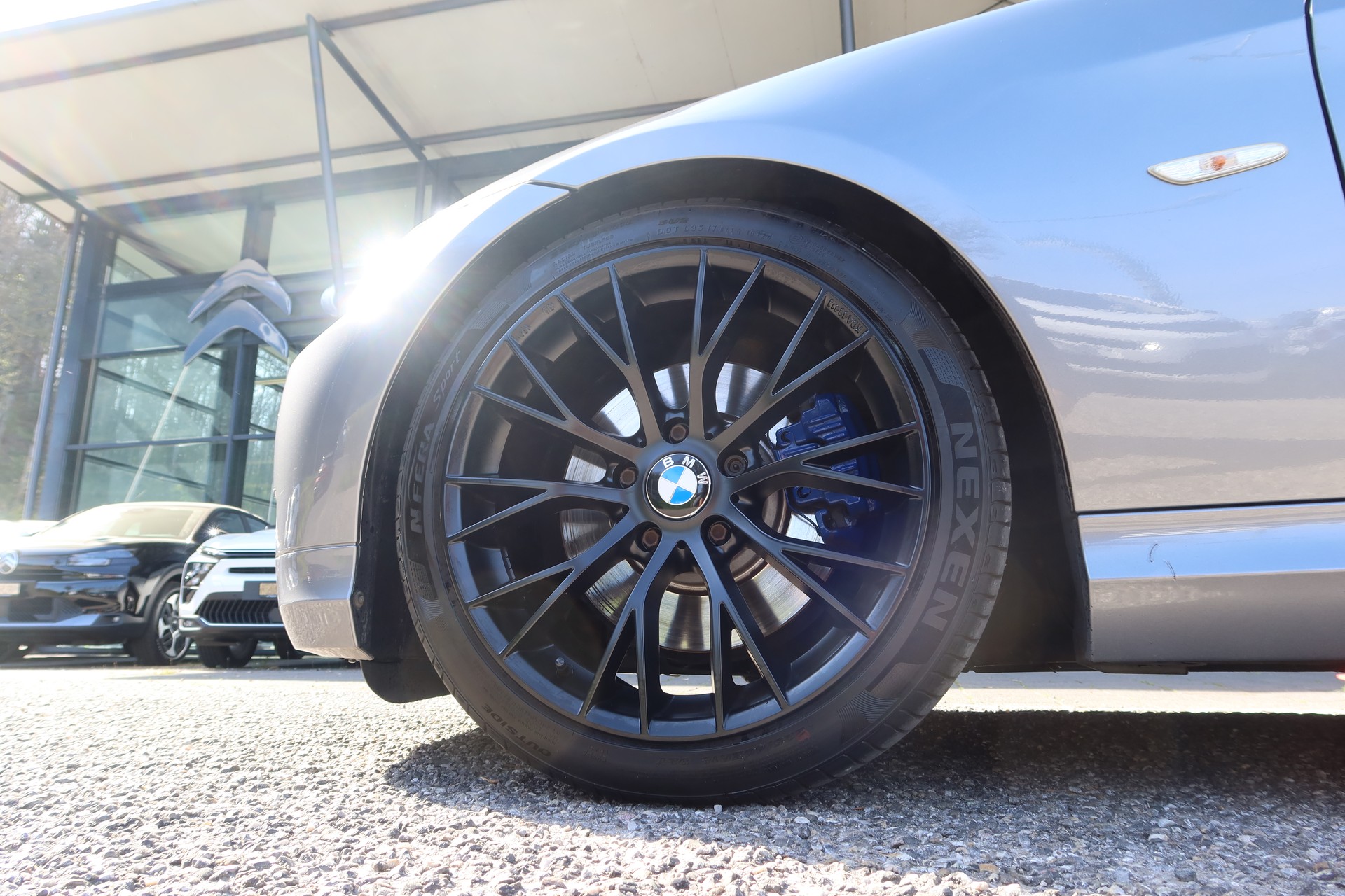 BMW 330d xDrive Touring-image-7
