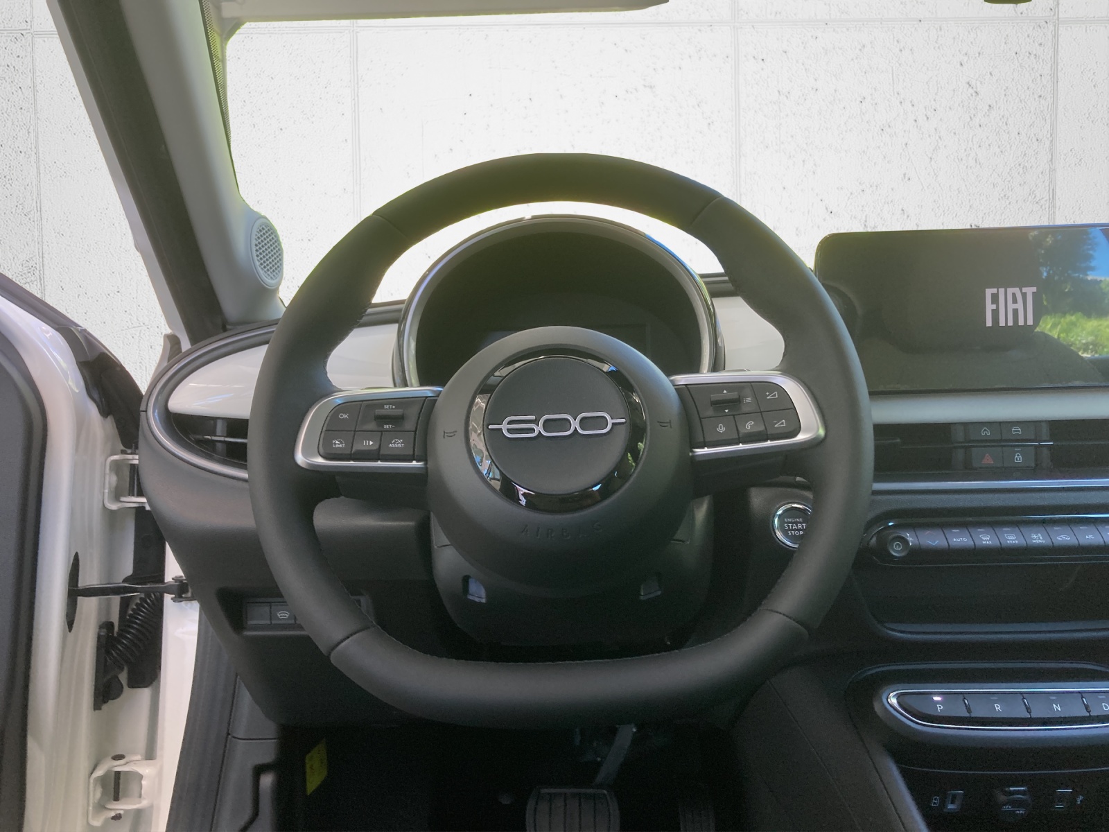 FIAT 600h MildHybrid SWISS EDITION-image-8