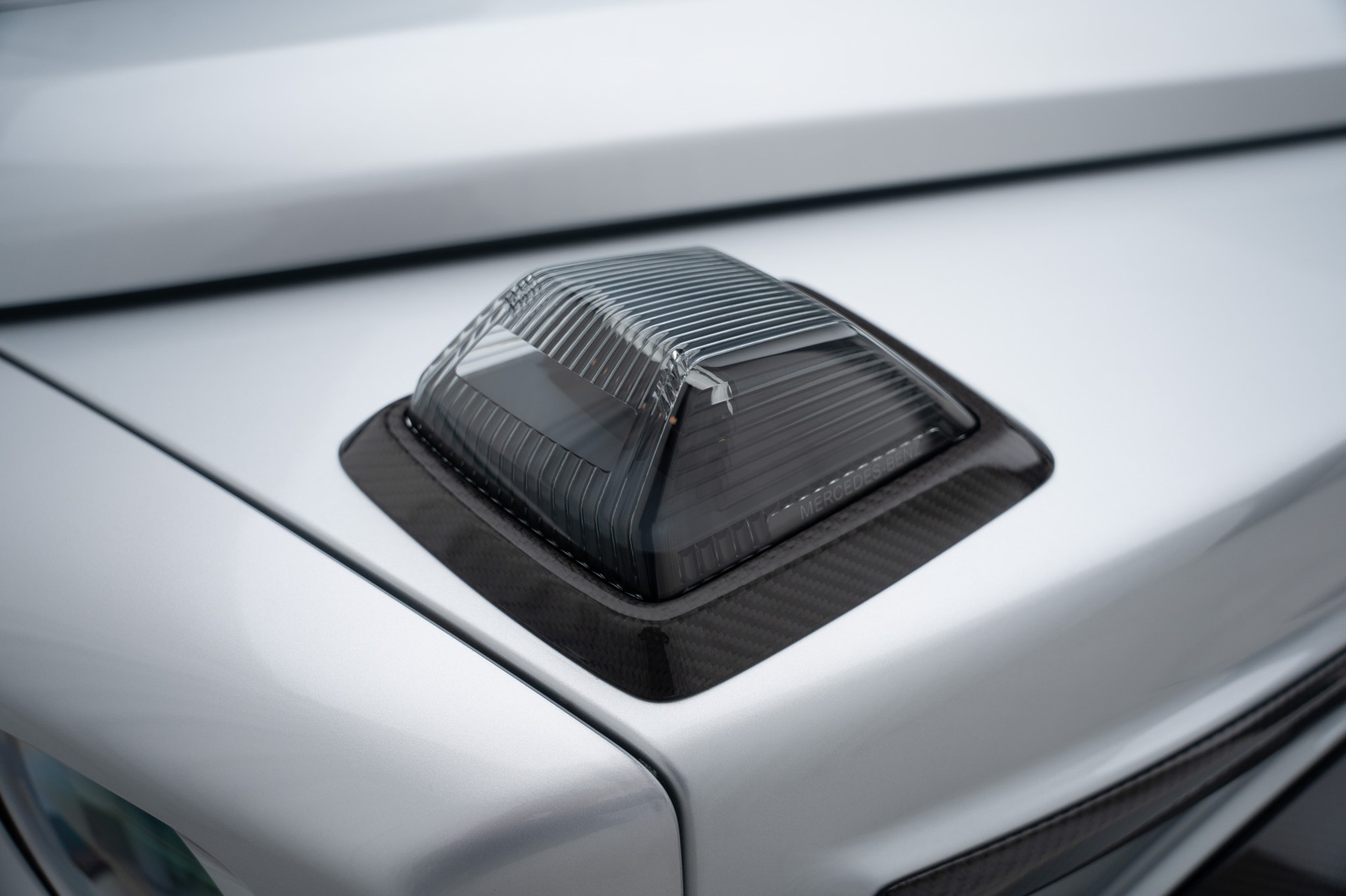 MERCEDES-BENZ HOF SIR CLASS-image-15
