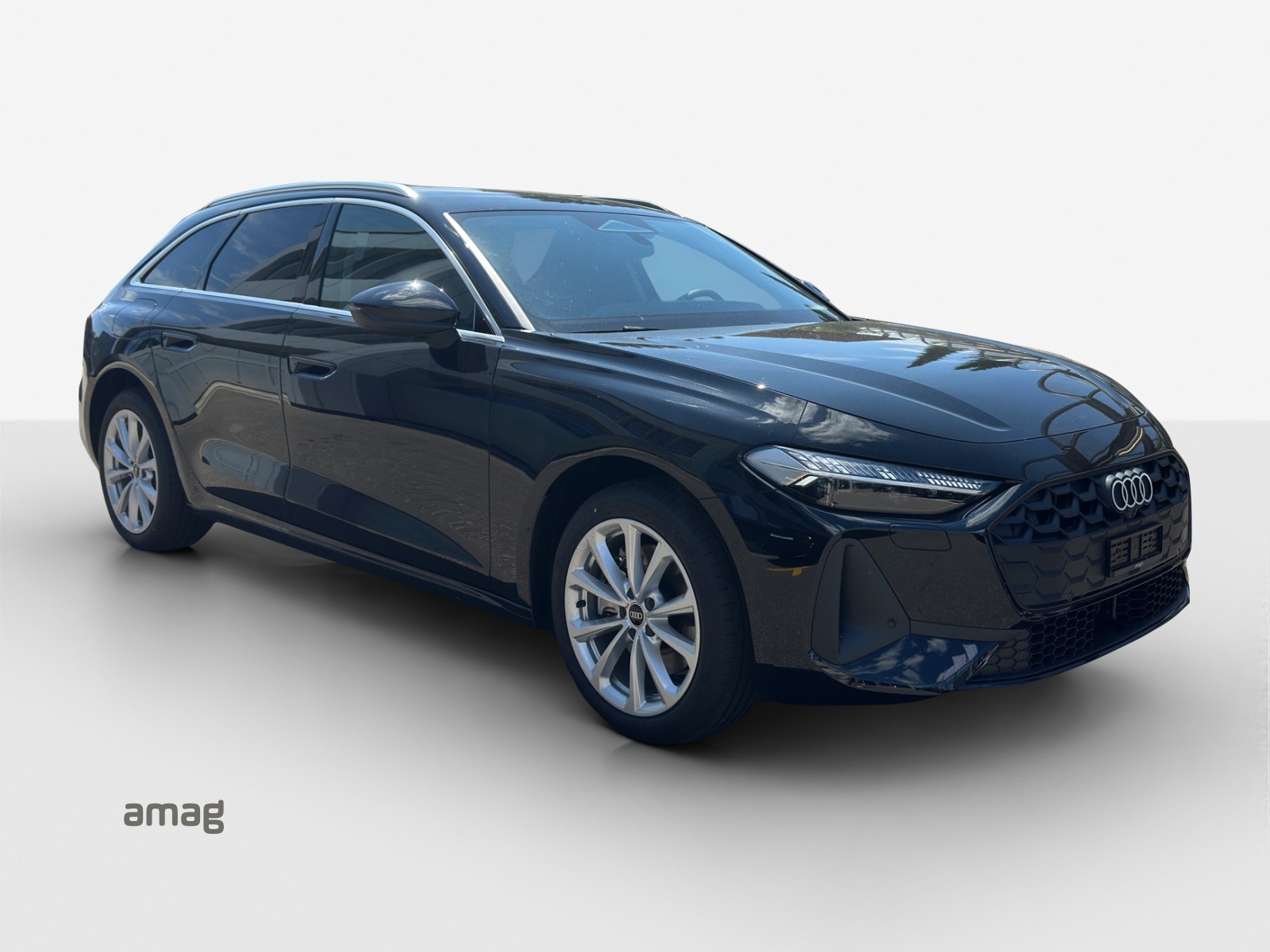 AUDI A5 Avant TDI quattro 150 kW Attraction S tronic-image-2